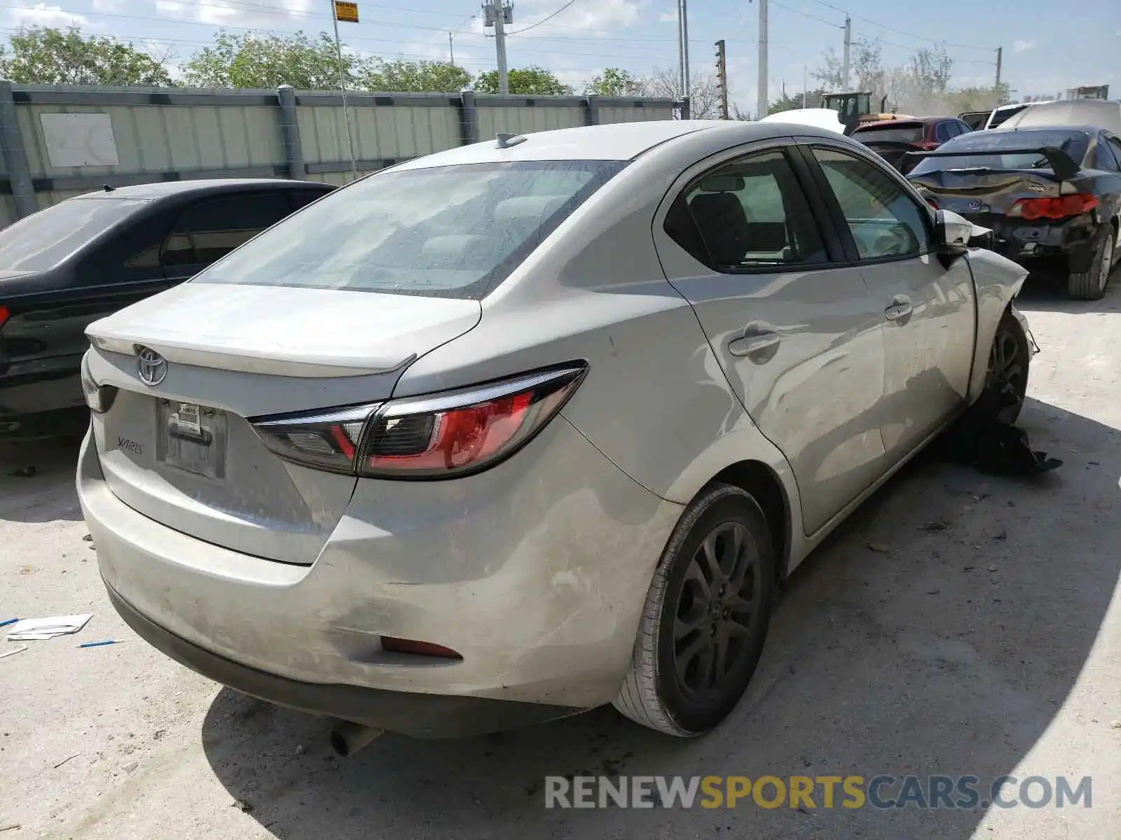 4 Photograph of a damaged car 3MYDLBYV8KY502074 TOYOTA YARIS 2019