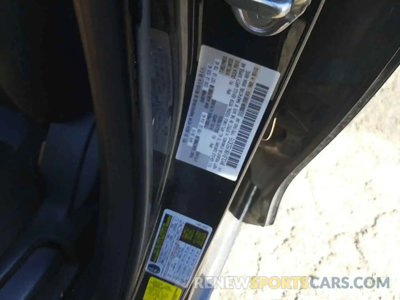 10 Photograph of a damaged car 3MYDLBYV8KY503015 TOYOTA YARIS 2019