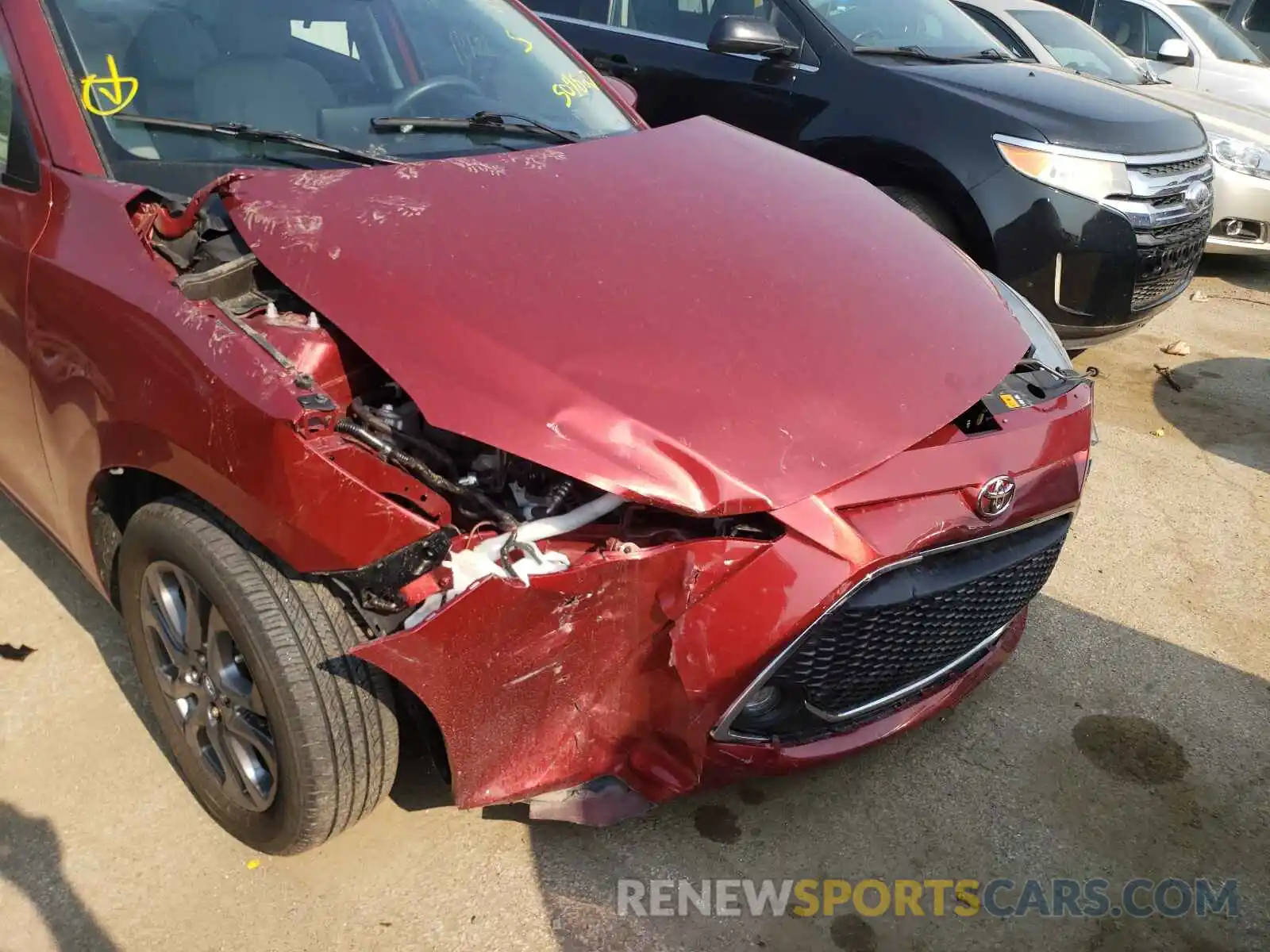 9 Photograph of a damaged car 3MYDLBYV8KY504827 TOYOTA YARIS 2019