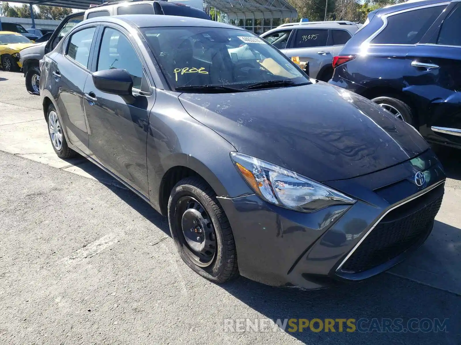 1 Photograph of a damaged car 3MYDLBYV8KY506562 TOYOTA YARIS 2019