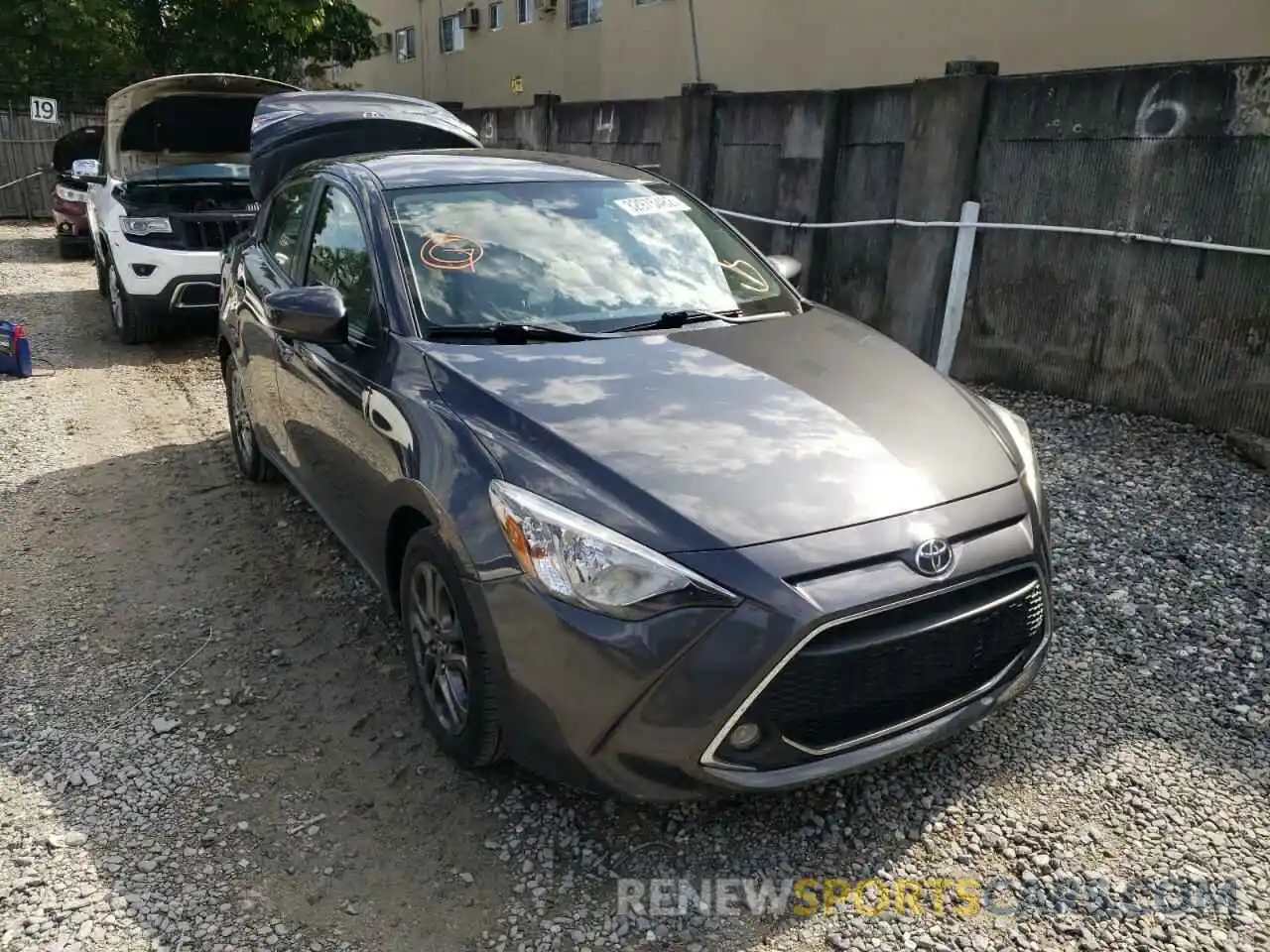 1 Photograph of a damaged car 3MYDLBYV8KY506660 TOYOTA YARIS 2019