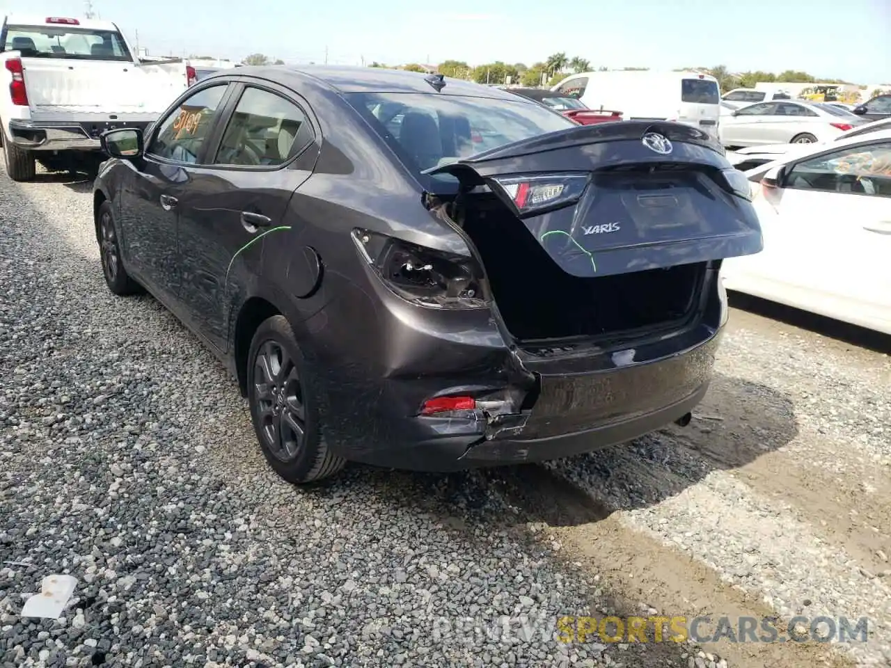 3 Photograph of a damaged car 3MYDLBYV8KY506660 TOYOTA YARIS 2019