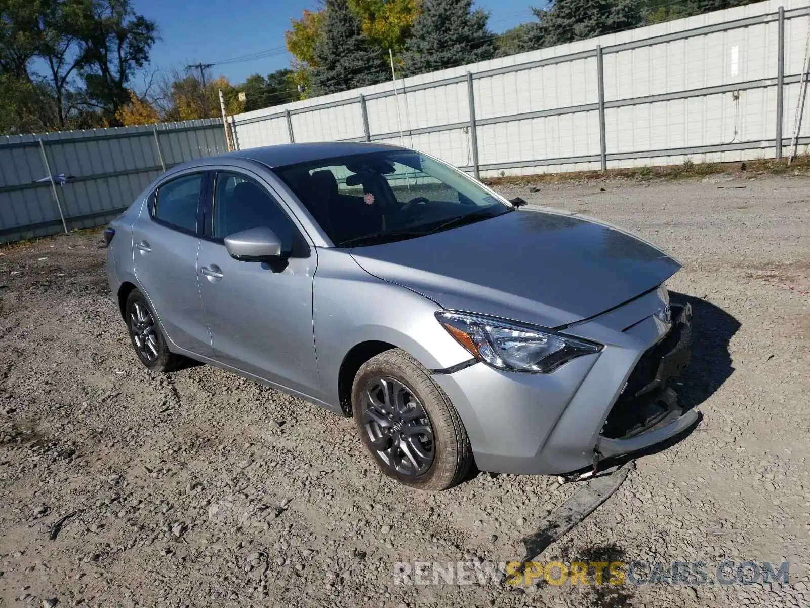 1 Photograph of a damaged car 3MYDLBYV8KY506982 TOYOTA YARIS 2019