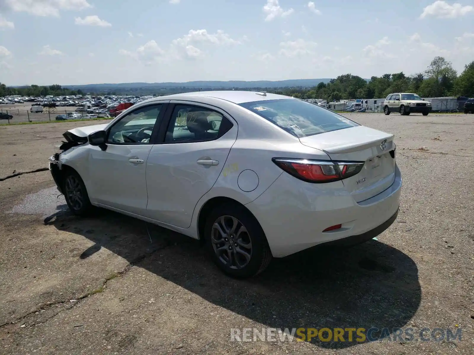 3 Photograph of a damaged car 3MYDLBYV8KY510367 TOYOTA YARIS 2019