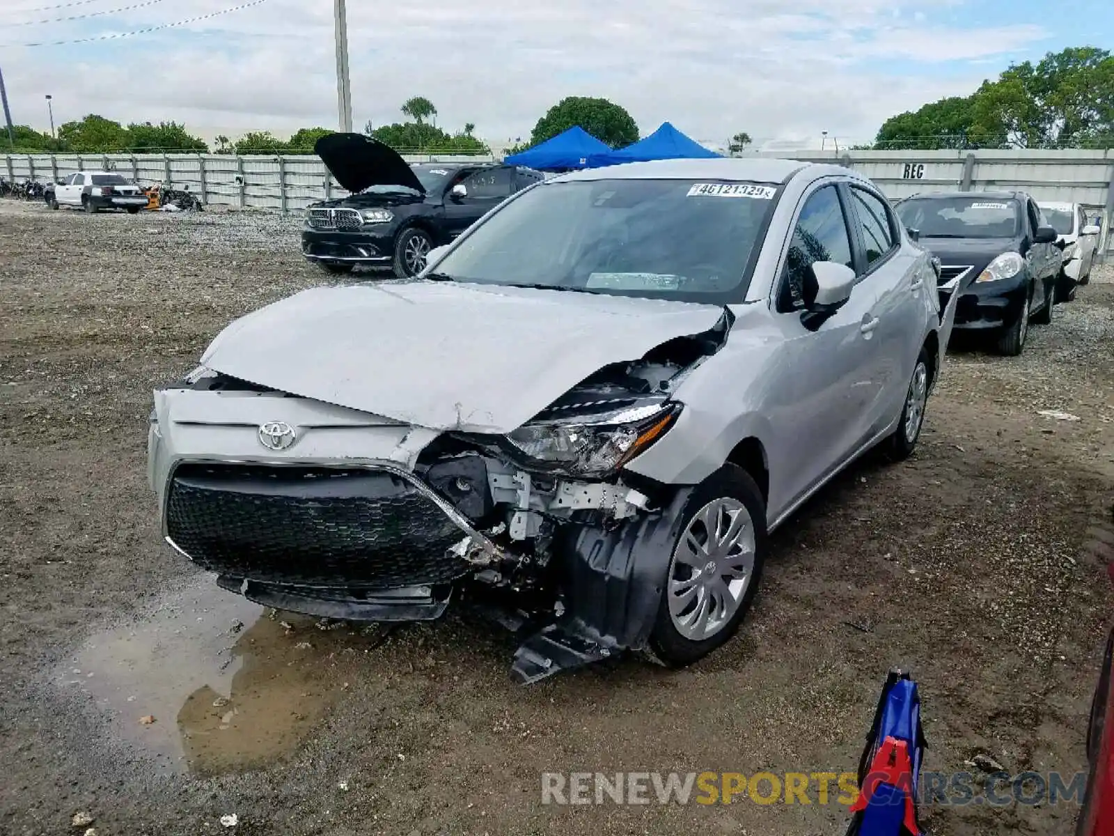 2 Photograph of a damaged car 3MYDLBYV8KY511163 TOYOTA YARIS 2019