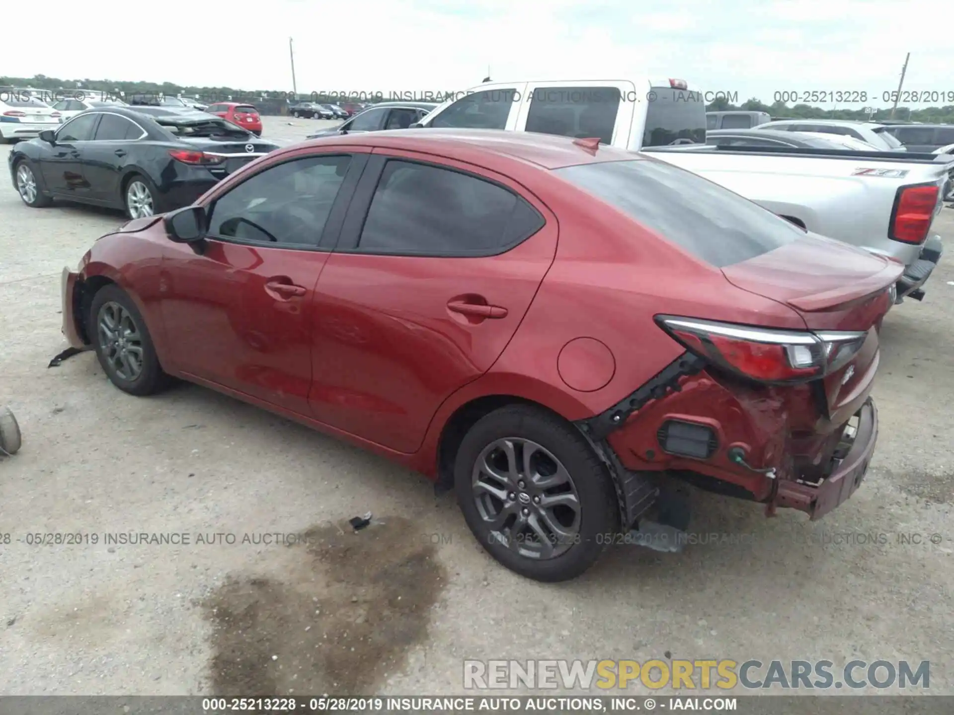 3 Photograph of a damaged car 3MYDLBYV8KY512233 TOYOTA YARIS 2019