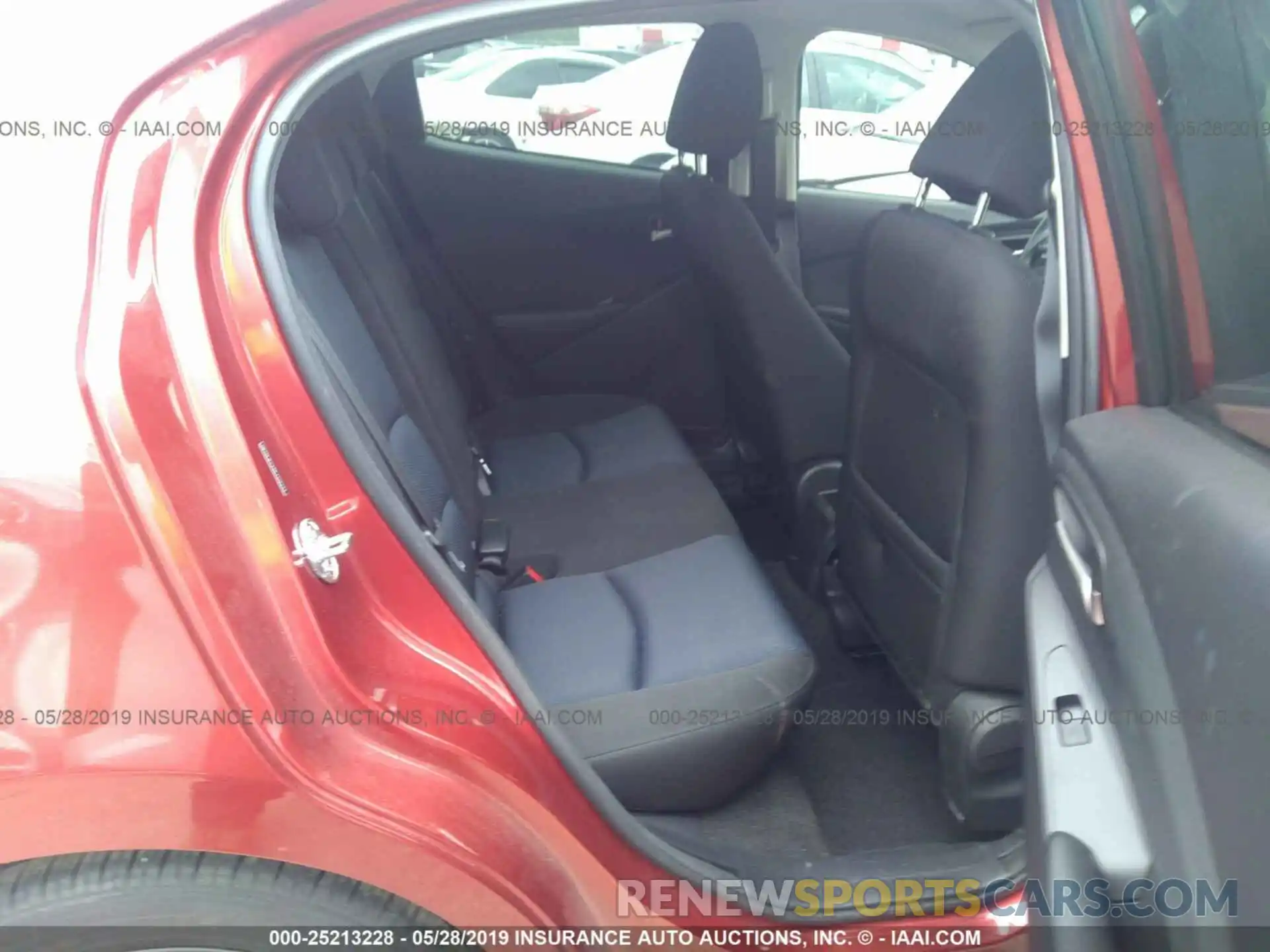 8 Photograph of a damaged car 3MYDLBYV8KY512233 TOYOTA YARIS 2019