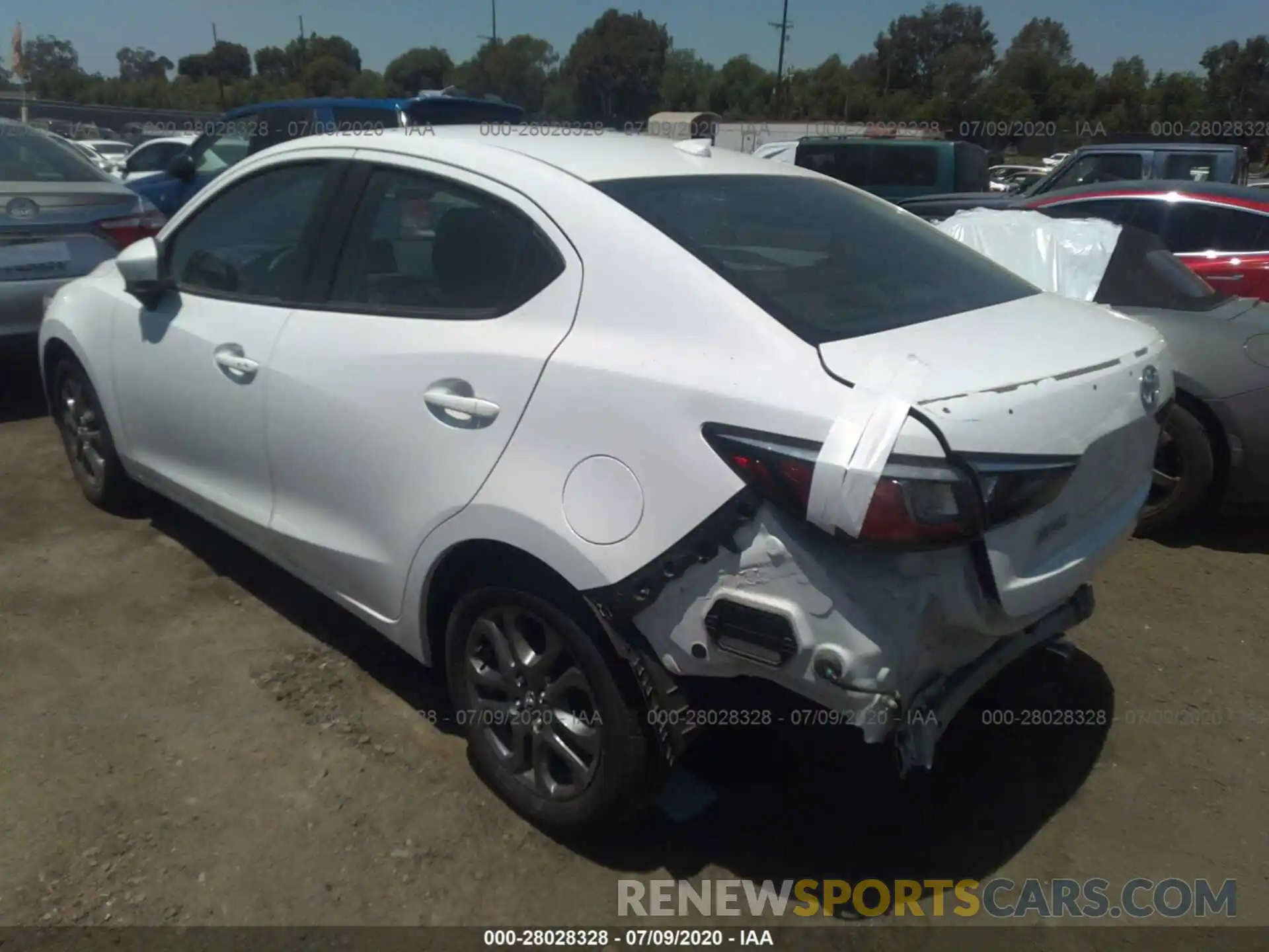 3 Photograph of a damaged car 3MYDLBYV8KY512703 TOYOTA YARIS 2019