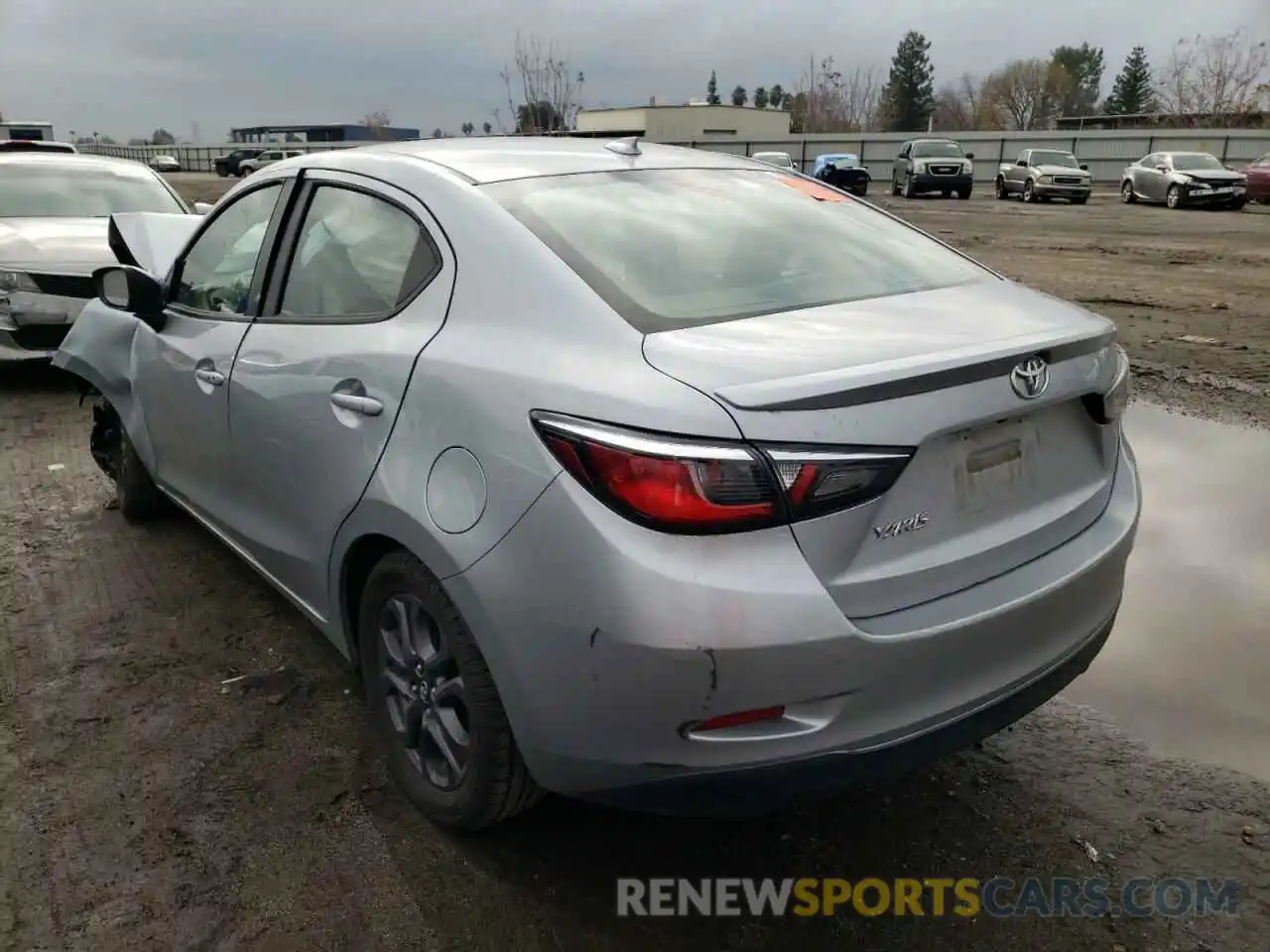 3 Photograph of a damaged car 3MYDLBYV8KY512815 TOYOTA YARIS 2019