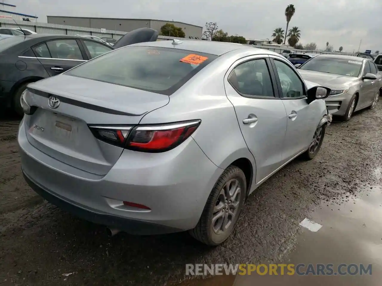 4 Photograph of a damaged car 3MYDLBYV8KY512815 TOYOTA YARIS 2019