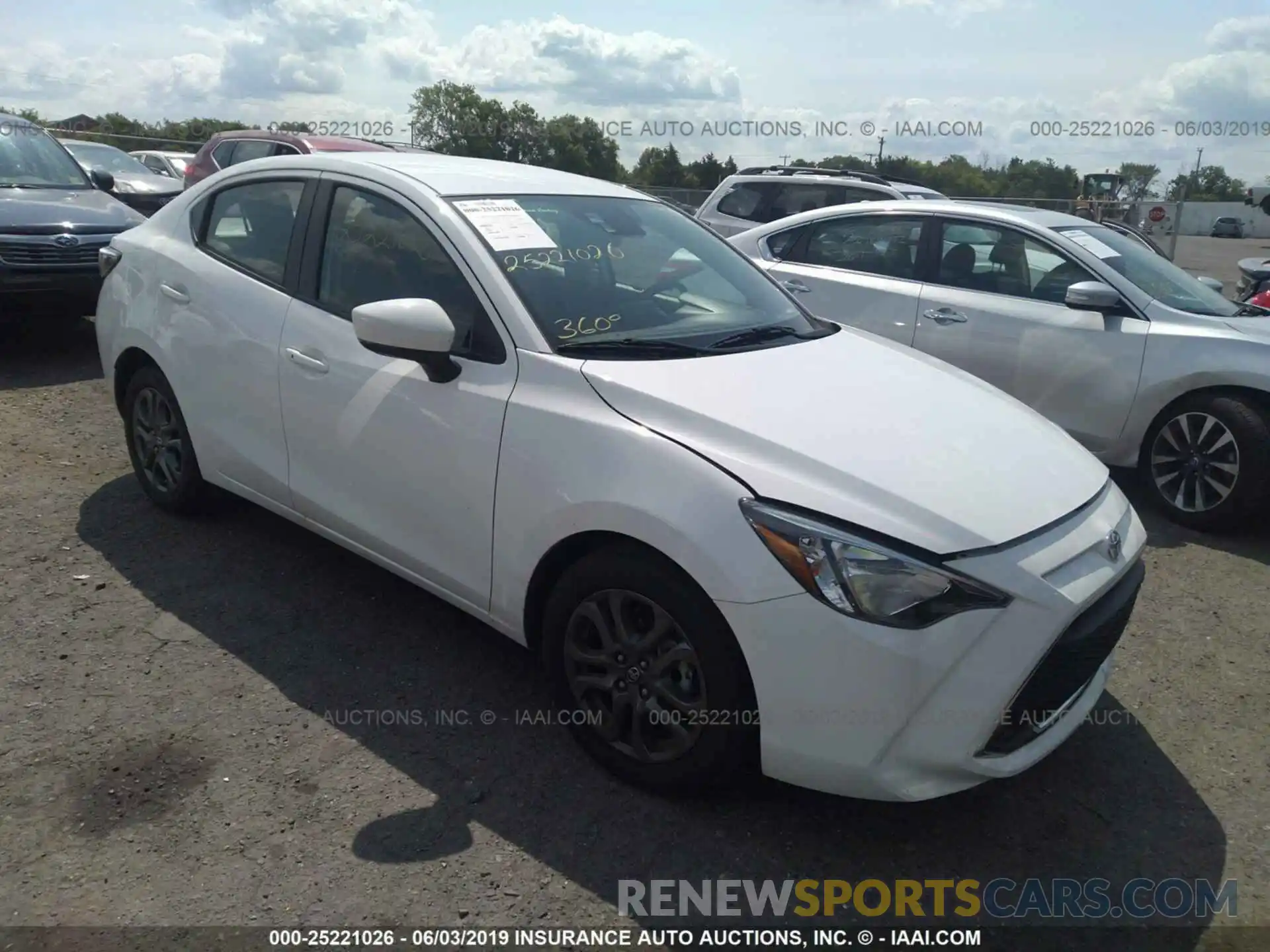 1 Photograph of a damaged car 3MYDLBYV8KY514001 TOYOTA YARIS 2019