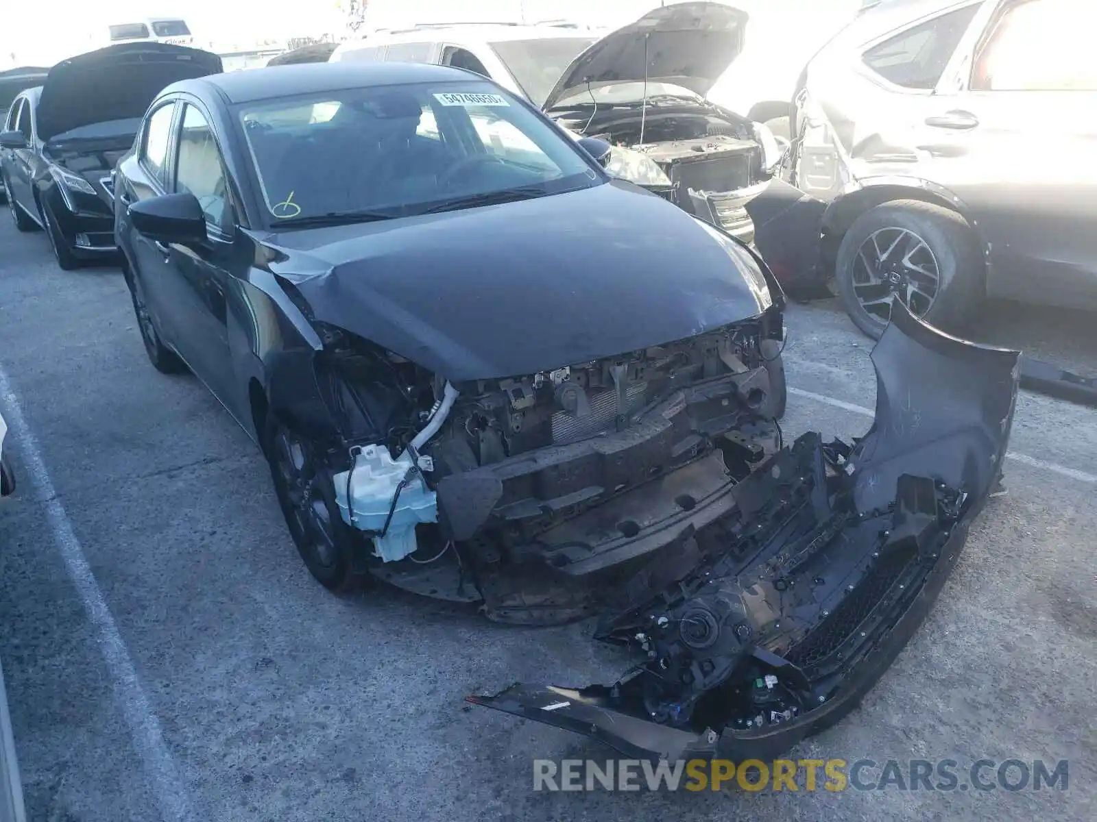 1 Photograph of a damaged car 3MYDLBYV8KY514516 TOYOTA YARIS 2019