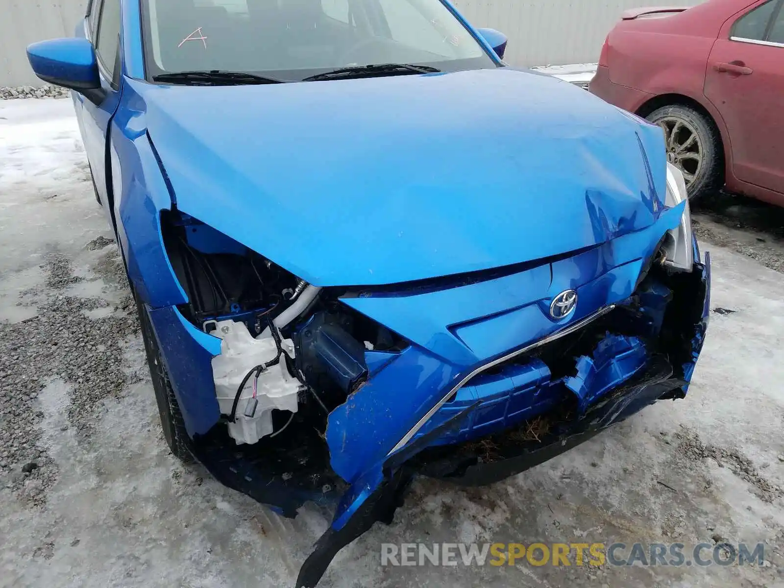 9 Photograph of a damaged car 3MYDLBYV8KY514936 TOYOTA YARIS 2019