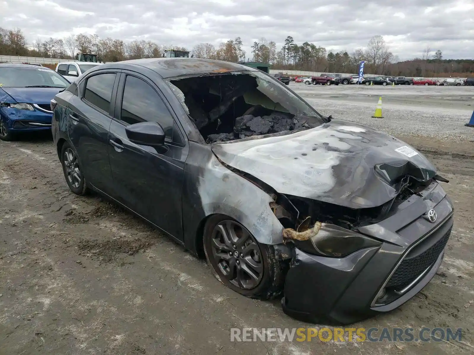1 Photograph of a damaged car 3MYDLBYV8KY515195 TOYOTA YARIS 2019