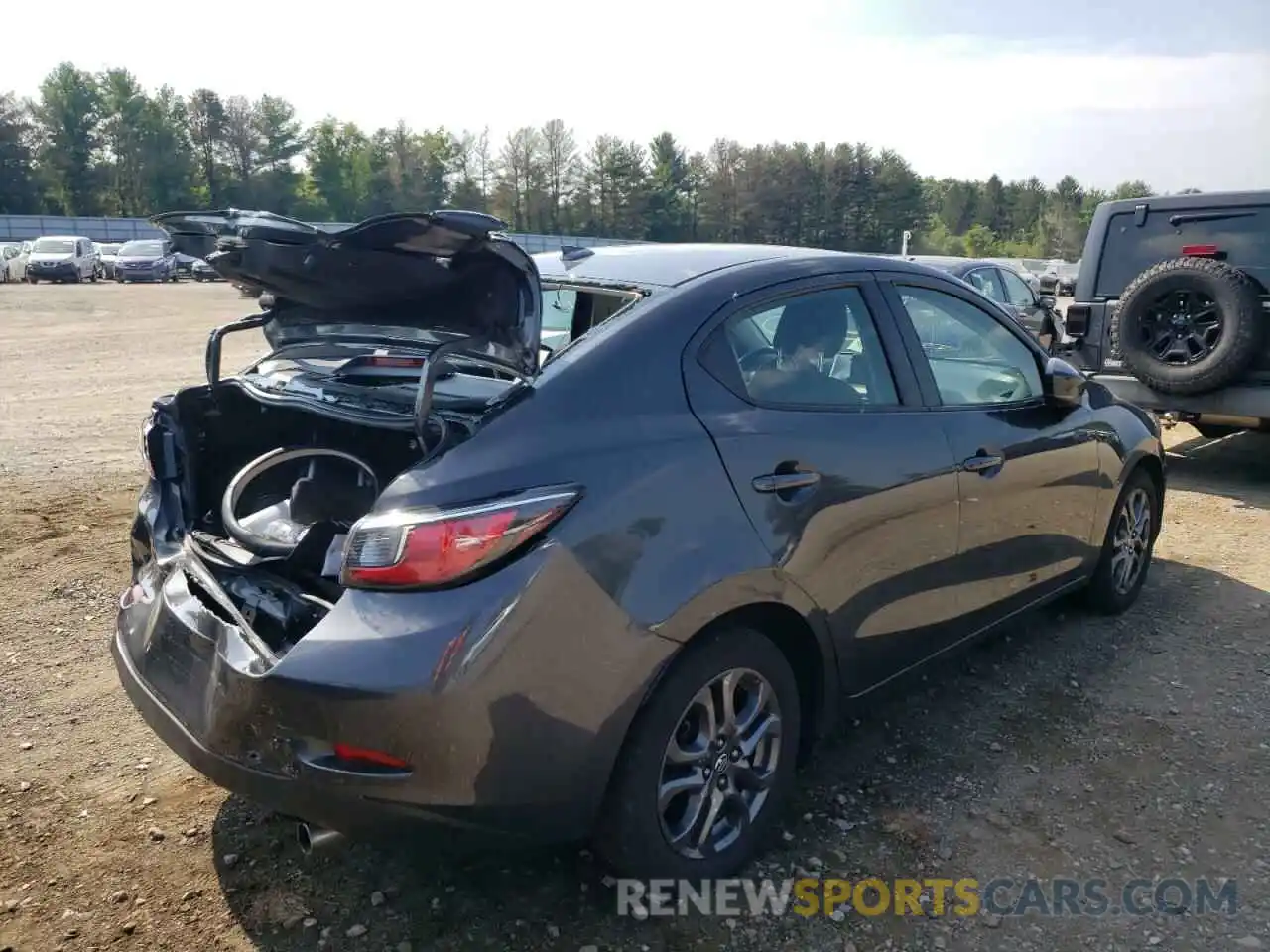 4 Photograph of a damaged car 3MYDLBYV8KY516833 TOYOTA YARIS 2019