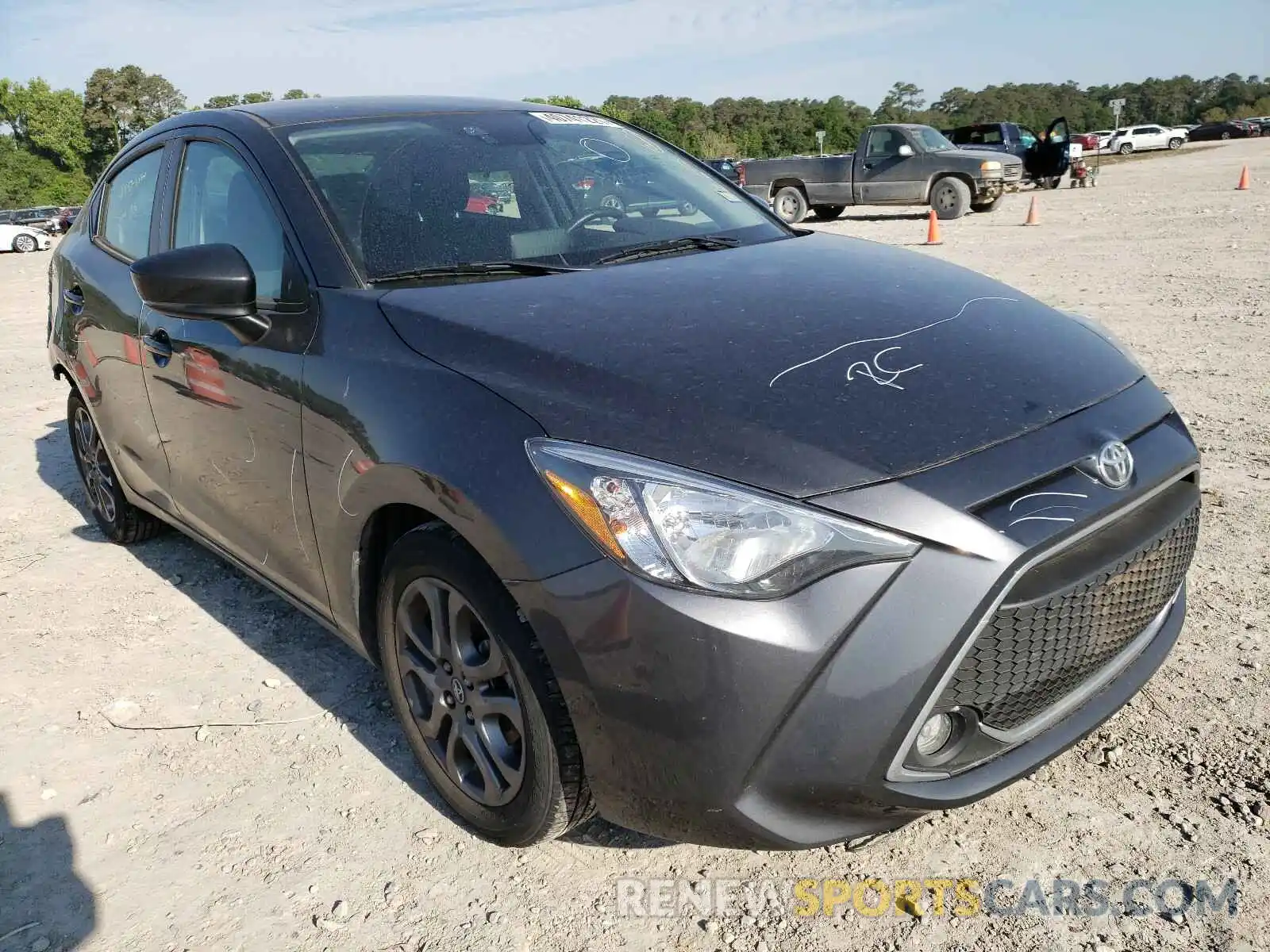 1 Photograph of a damaged car 3MYDLBYV8KY517416 TOYOTA YARIS 2019