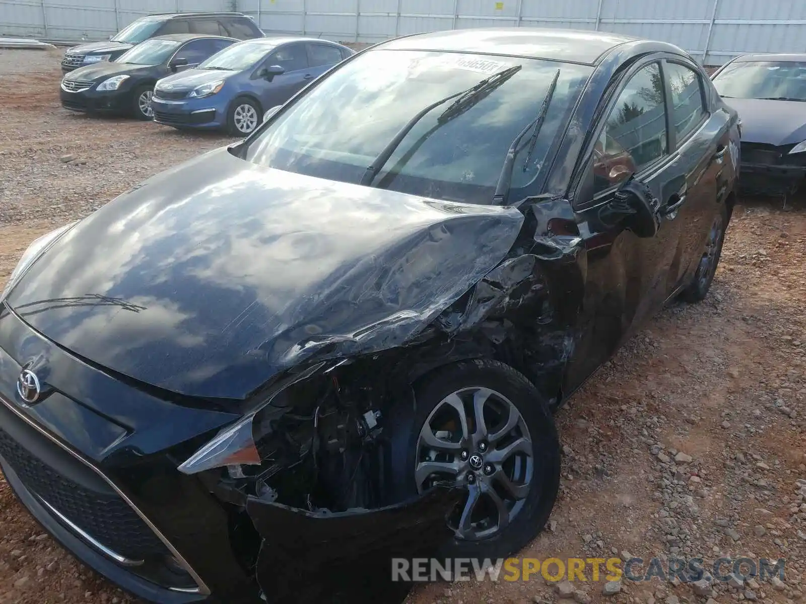 9 Photograph of a damaged car 3MYDLBYV8KY518422 TOYOTA YARIS 2019