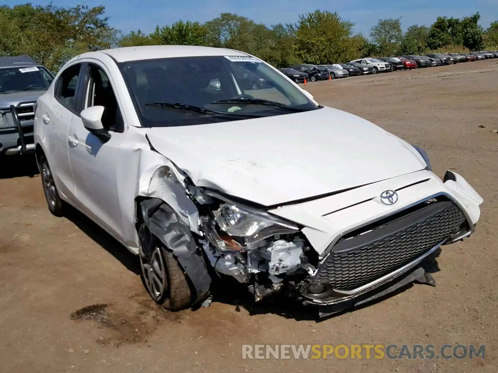 1 Photograph of a damaged car 3MYDLBYV8KY519201 TOYOTA YARIS 2019