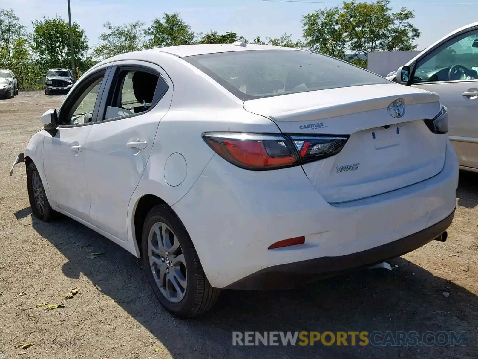 3 Photograph of a damaged car 3MYDLBYV8KY519201 TOYOTA YARIS 2019