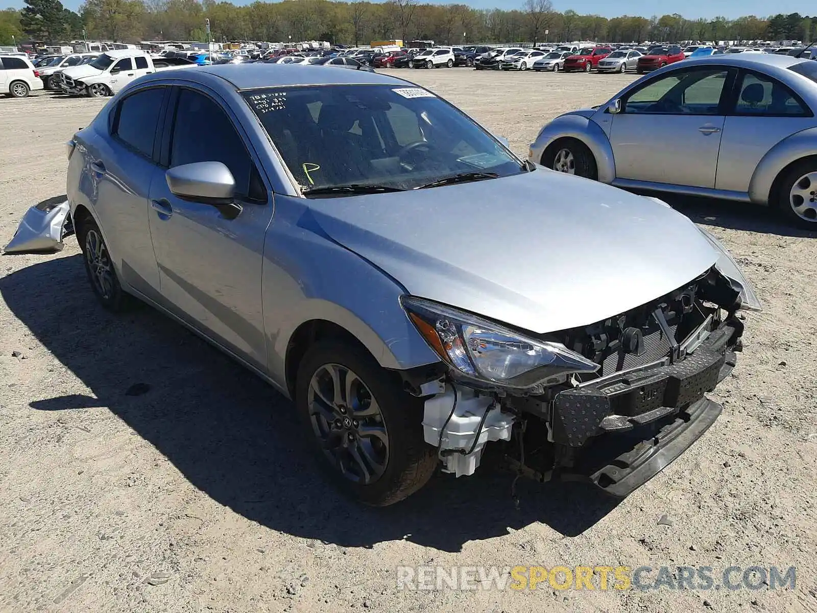 1 Photograph of a damaged car 3MYDLBYV8KY519442 TOYOTA YARIS 2019