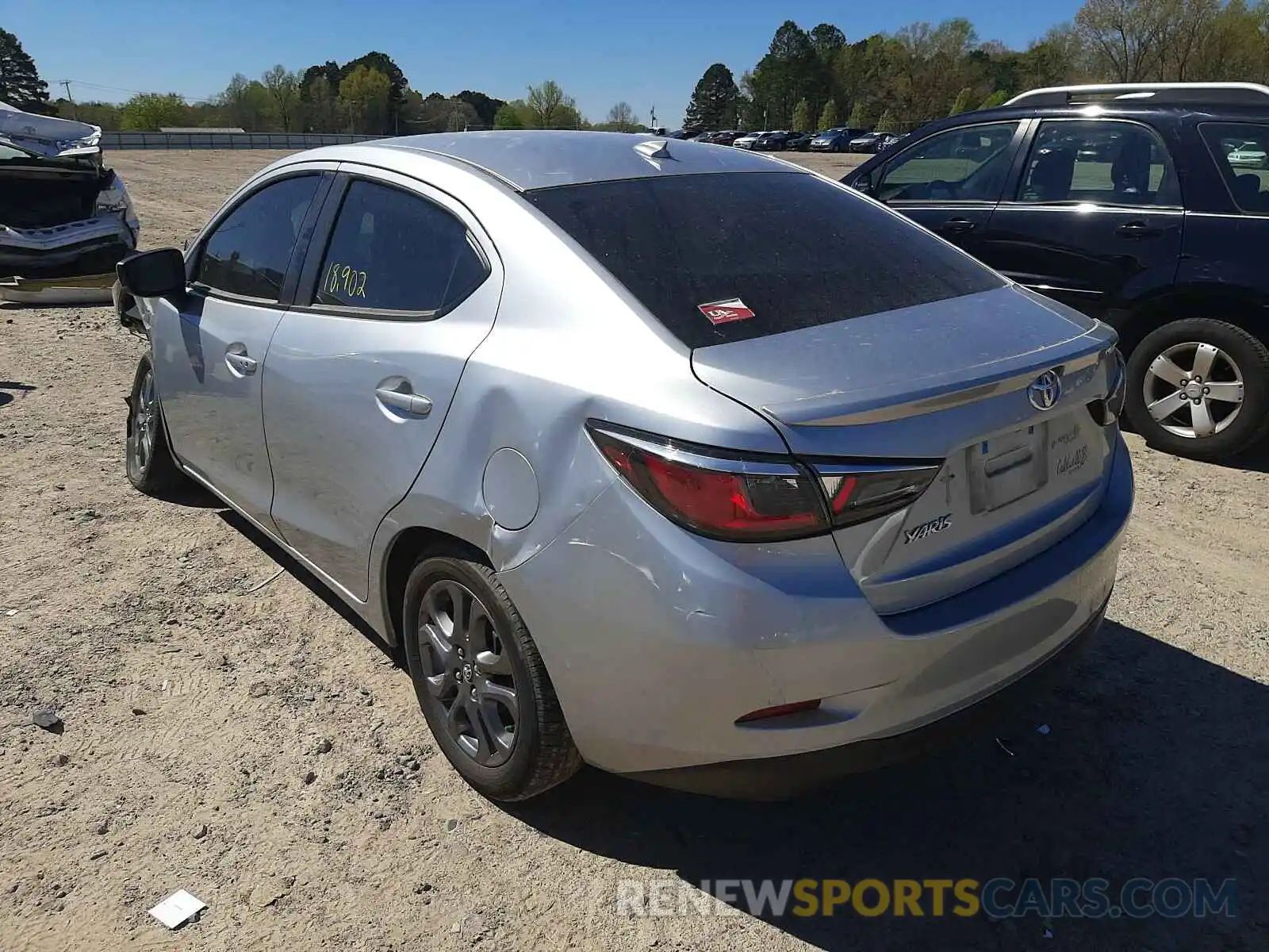 3 Photograph of a damaged car 3MYDLBYV8KY519442 TOYOTA YARIS 2019