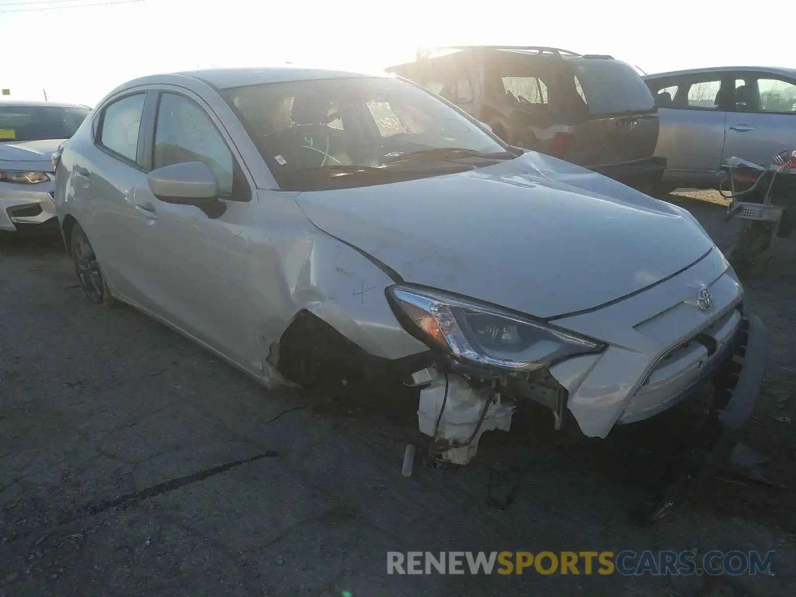 1 Photograph of a damaged car 3MYDLBYV8KY519585 TOYOTA YARIS 2019