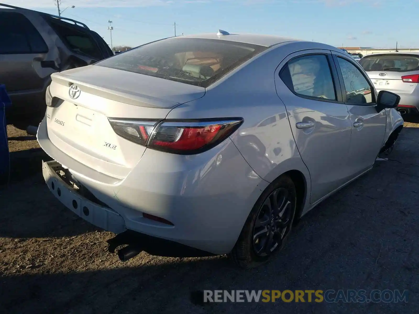 4 Photograph of a damaged car 3MYDLBYV8KY519585 TOYOTA YARIS 2019