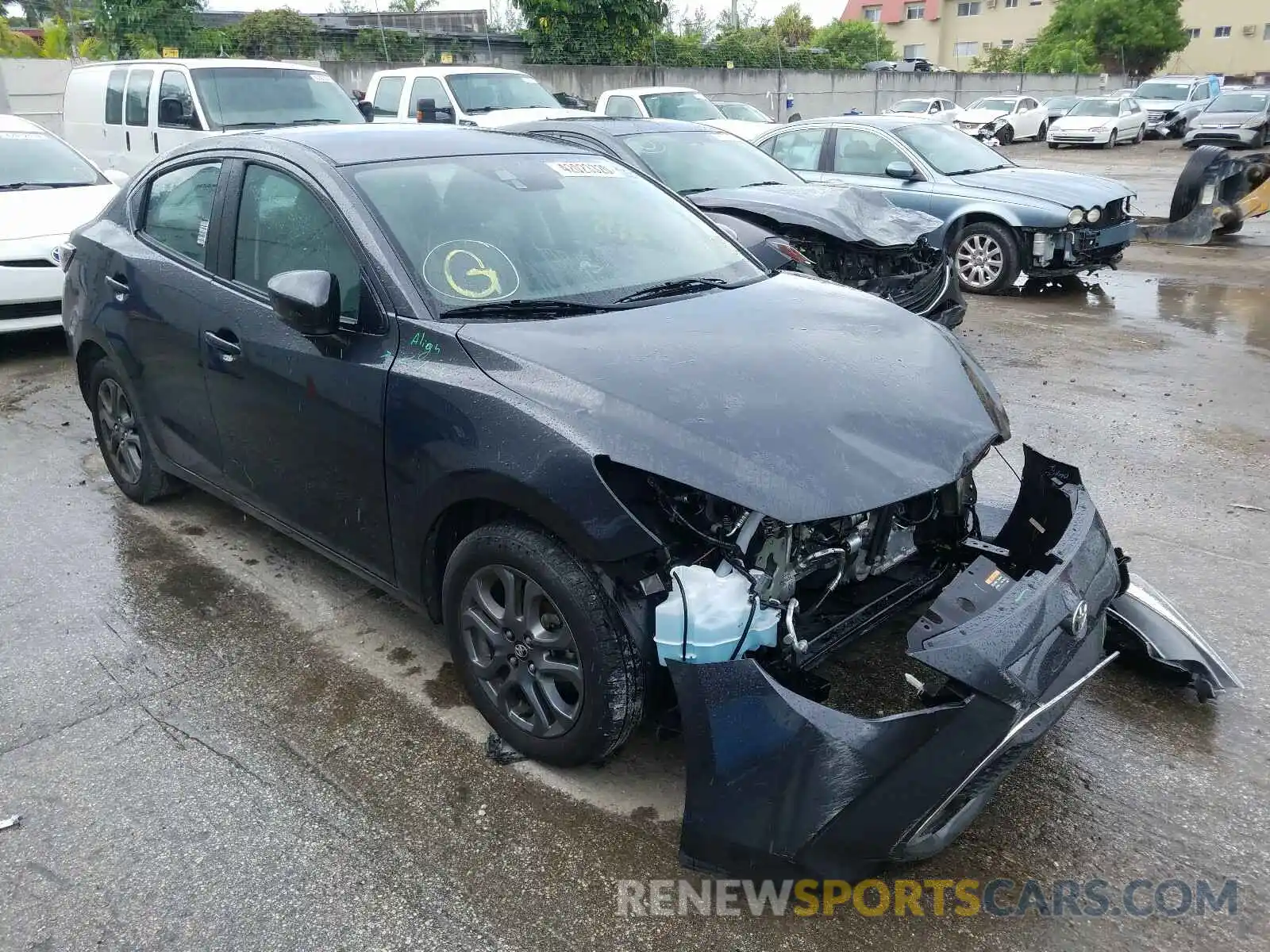 1 Photograph of a damaged car 3MYDLBYV8KY521076 TOYOTA YARIS 2019