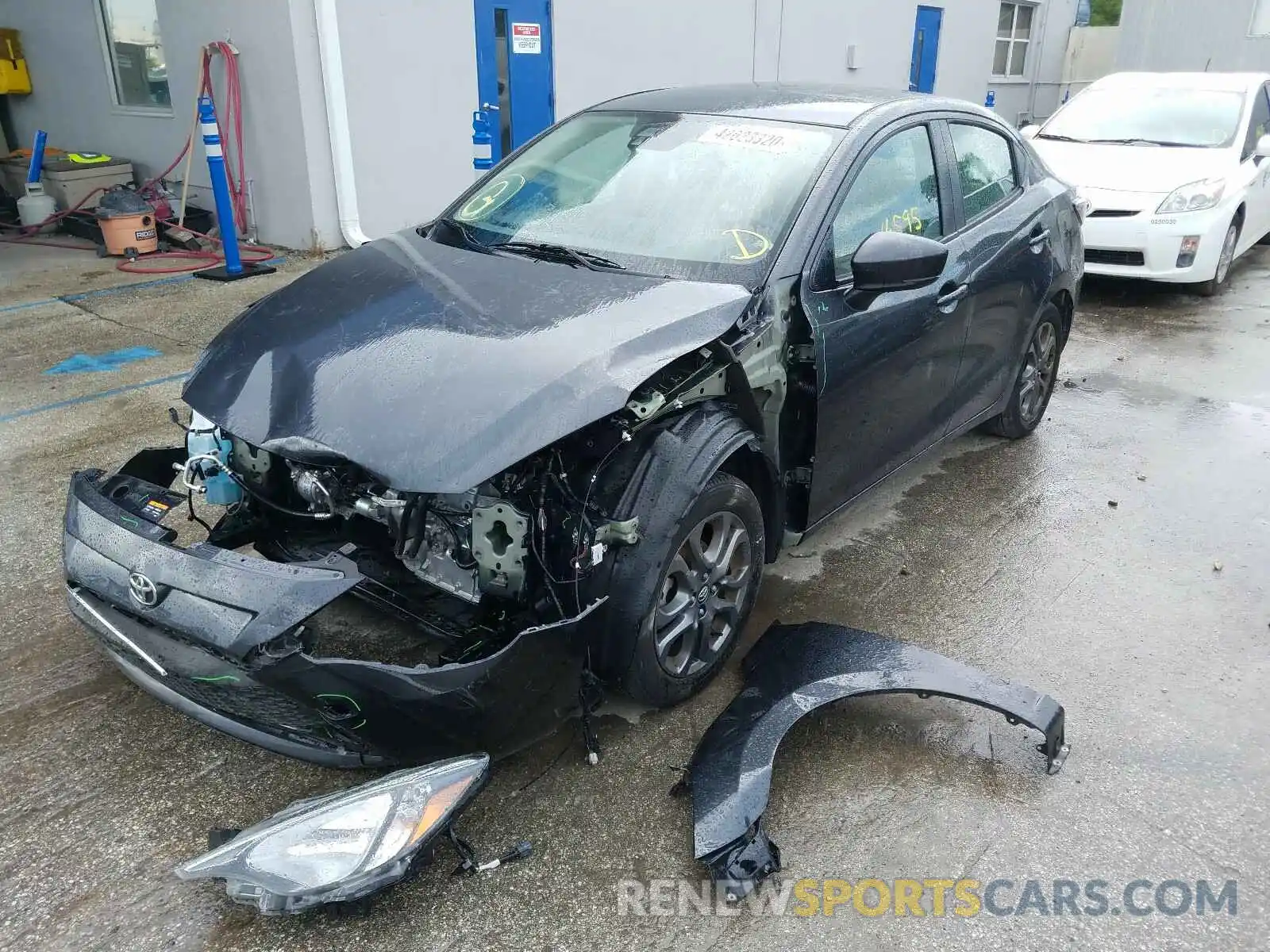 2 Photograph of a damaged car 3MYDLBYV8KY521076 TOYOTA YARIS 2019