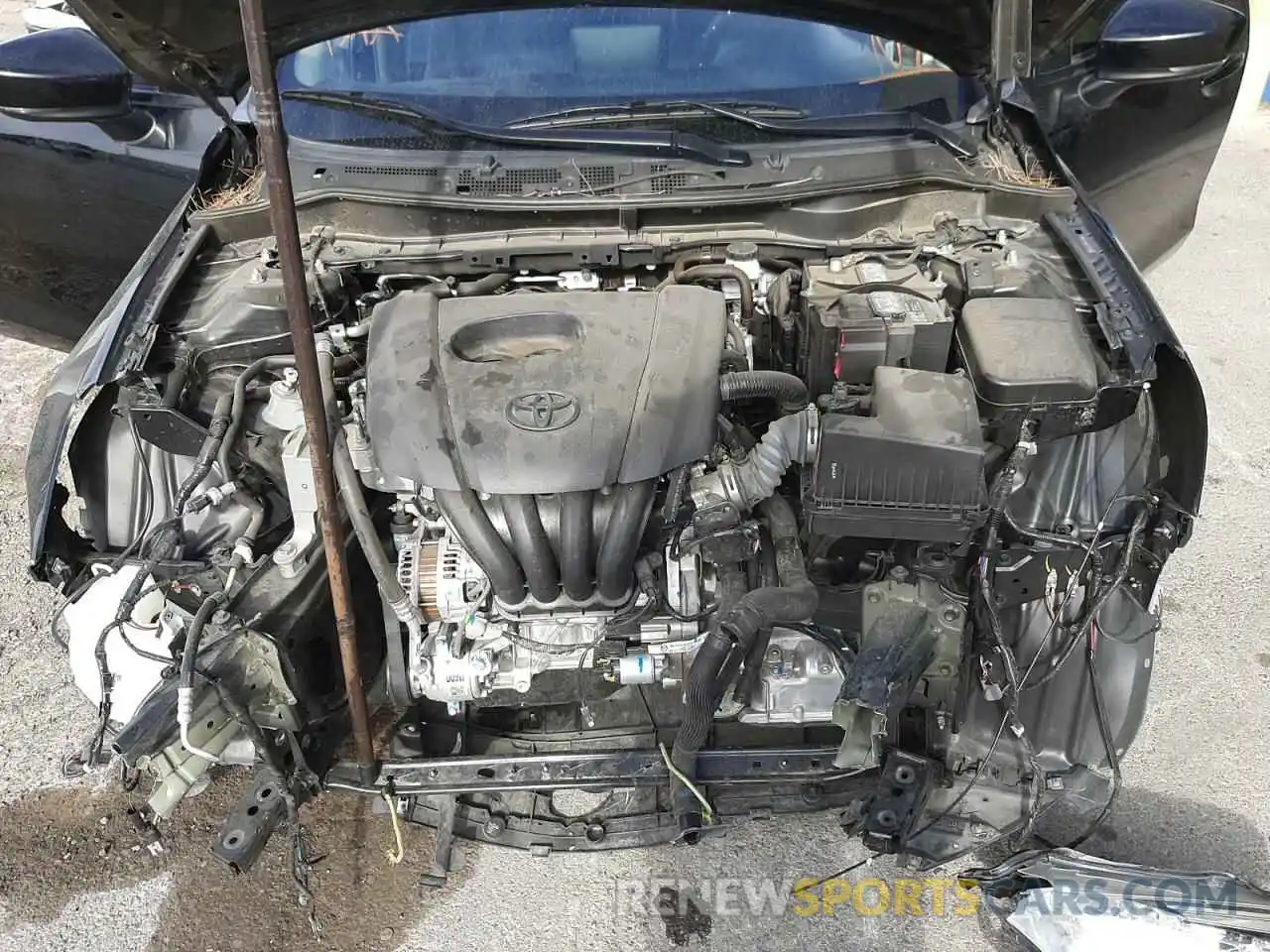 7 Photograph of a damaged car 3MYDLBYV8KY521496 TOYOTA YARIS 2019