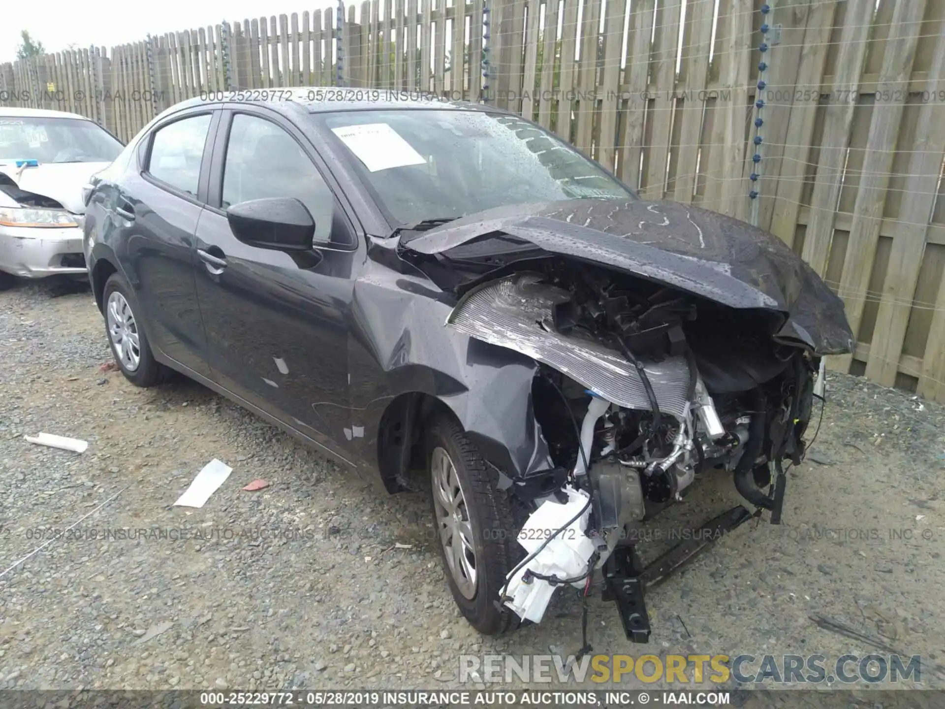 1 Photograph of a damaged car 3MYDLBYV8KY522227 TOYOTA YARIS 2019