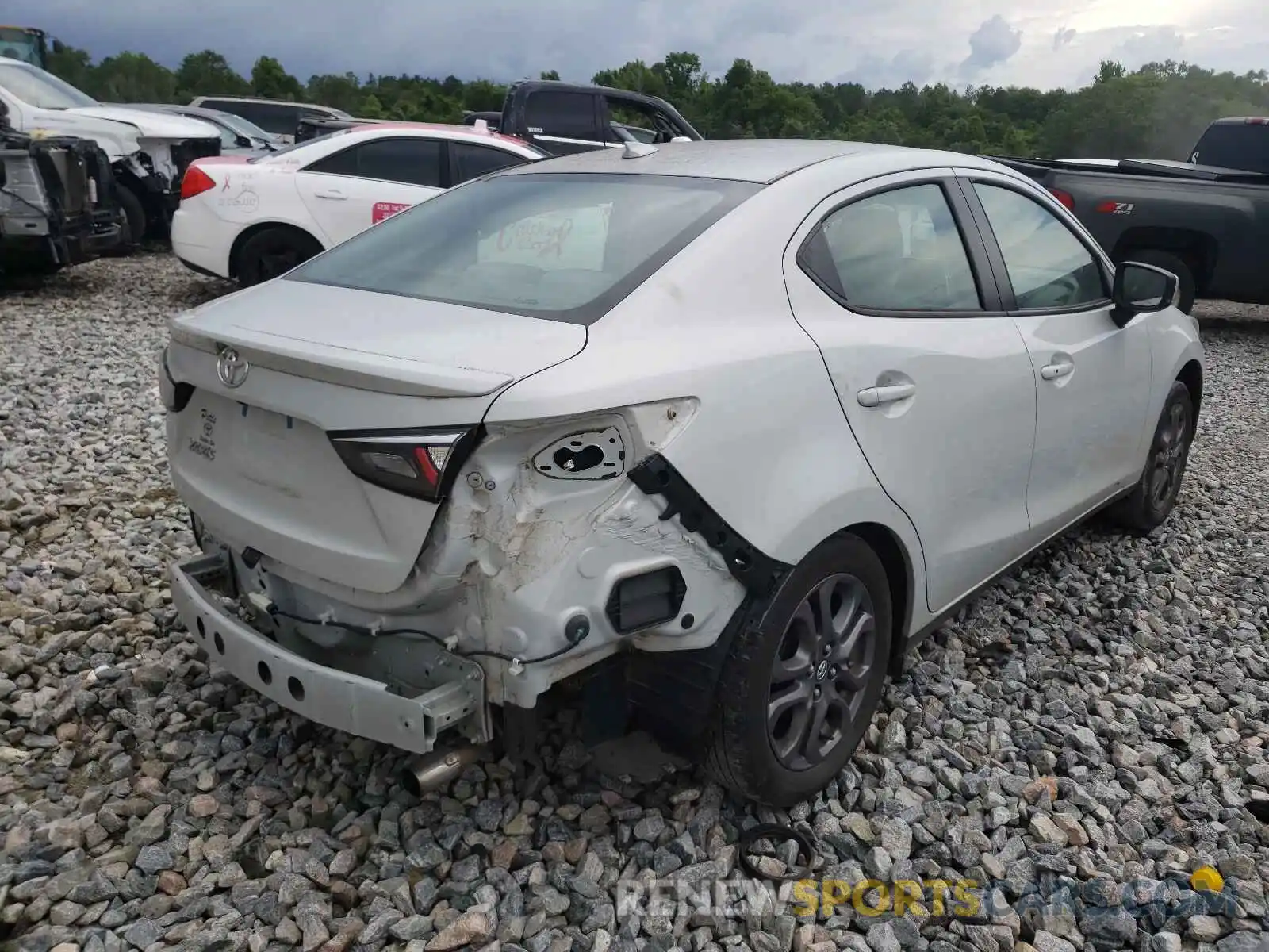 4 Photograph of a damaged car 3MYDLBYV8KY523801 TOYOTA YARIS 2019