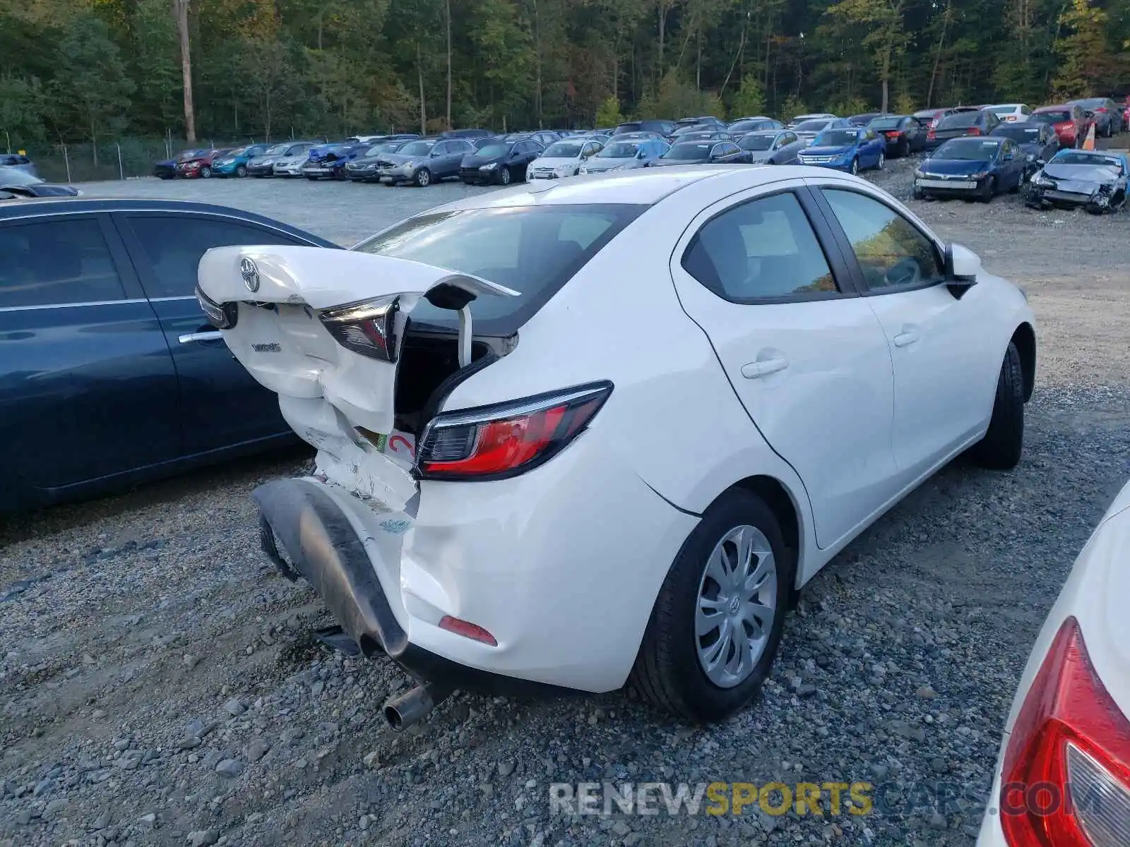 4 Photograph of a damaged car 3MYDLBYV8KY525242 TOYOTA YARIS 2019