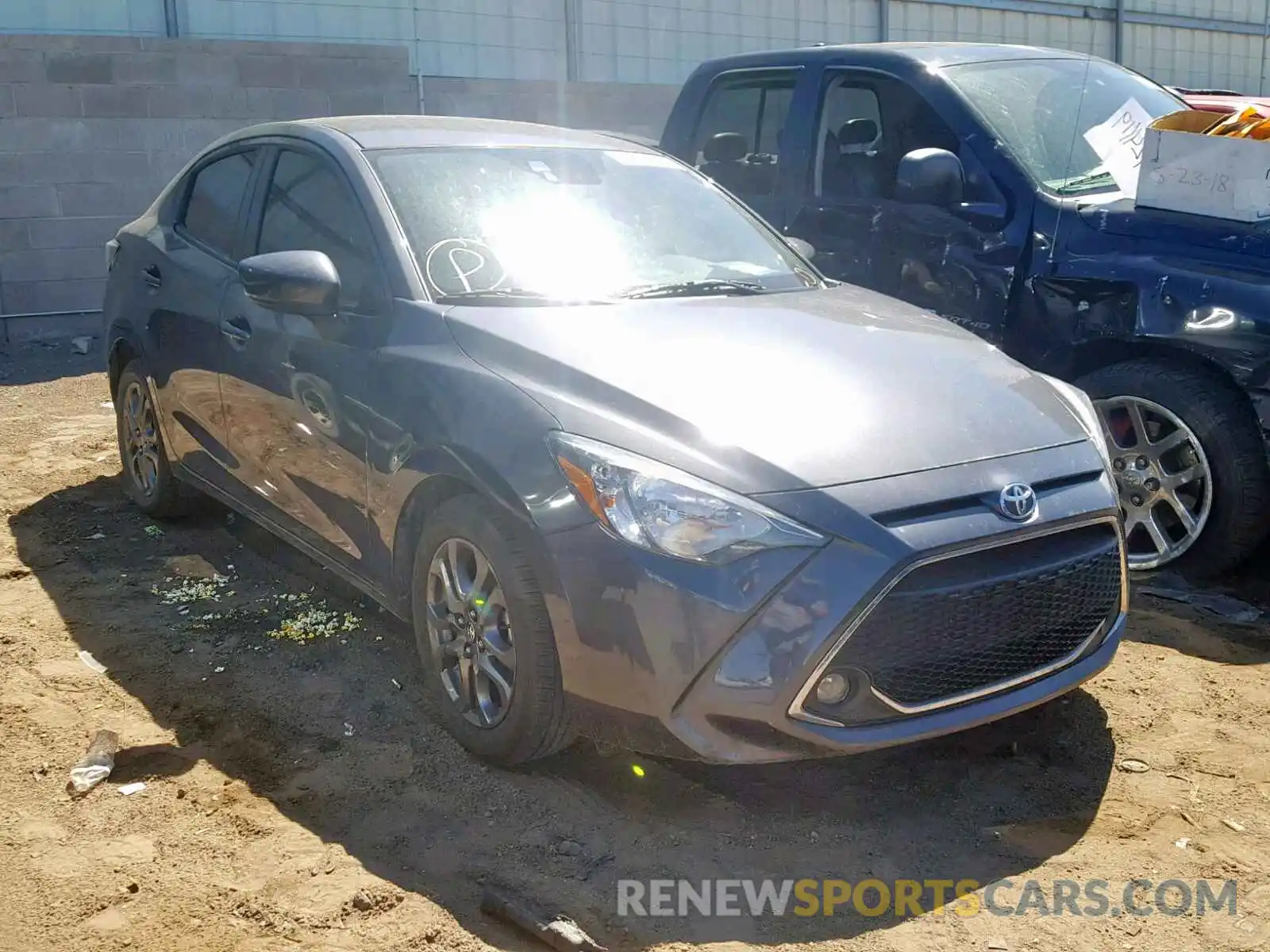 1 Photograph of a damaged car 3MYDLBYV8KY526004 TOYOTA YARIS 2019