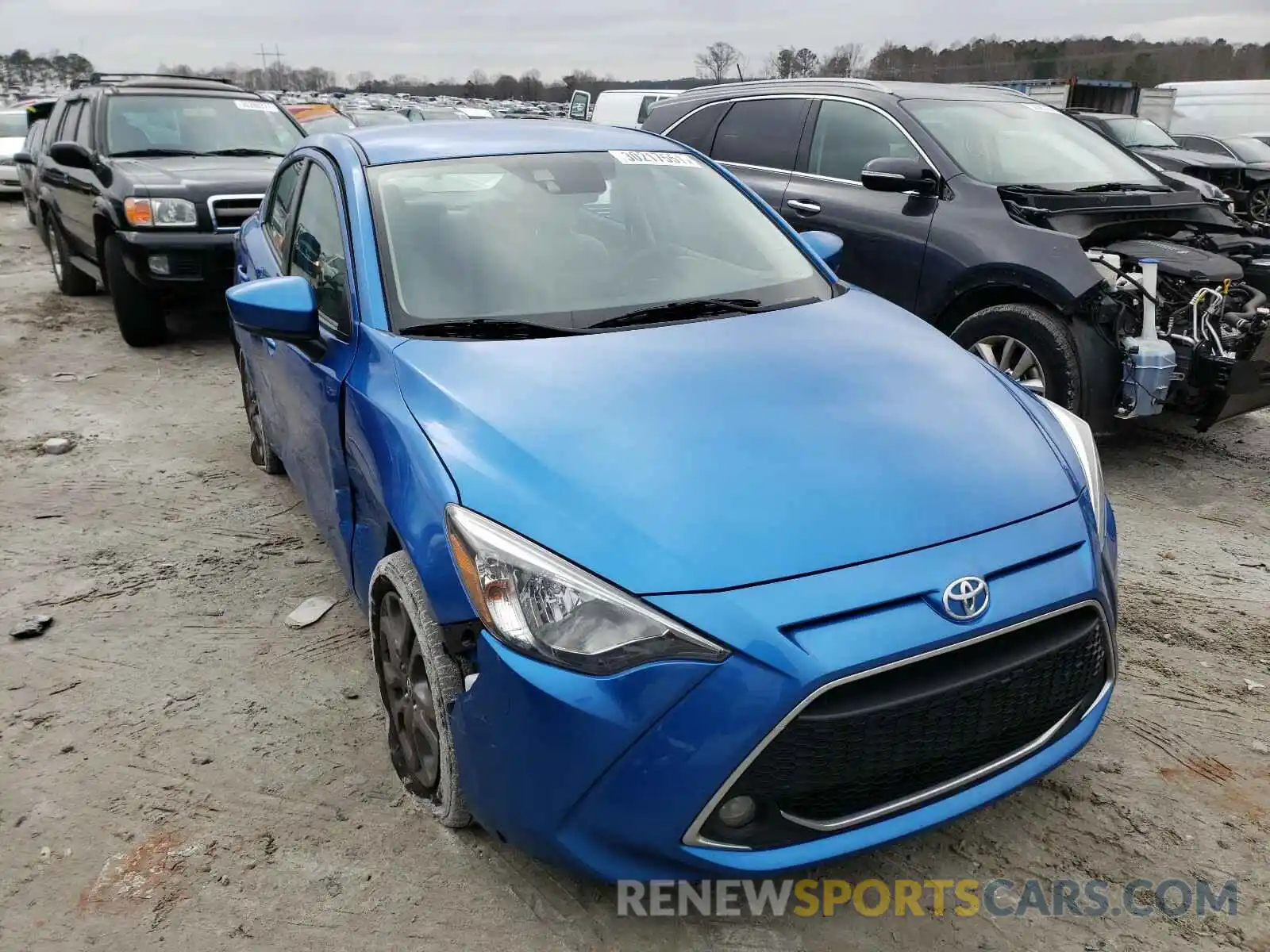 1 Photograph of a damaged car 3MYDLBYV8KY527038 TOYOTA YARIS 2019