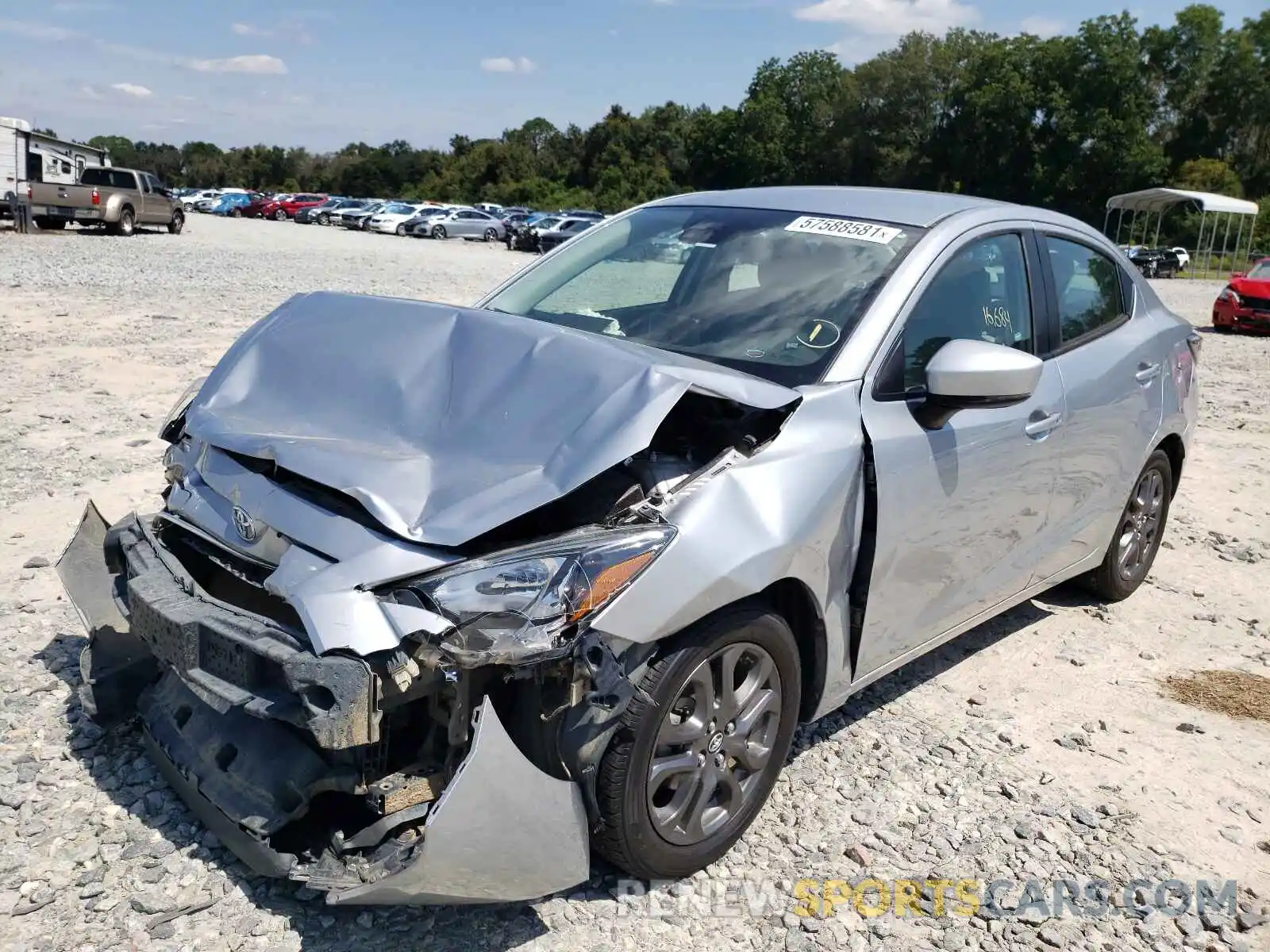 2 Photograph of a damaged car 3MYDLBYV8KY527413 TOYOTA YARIS 2019