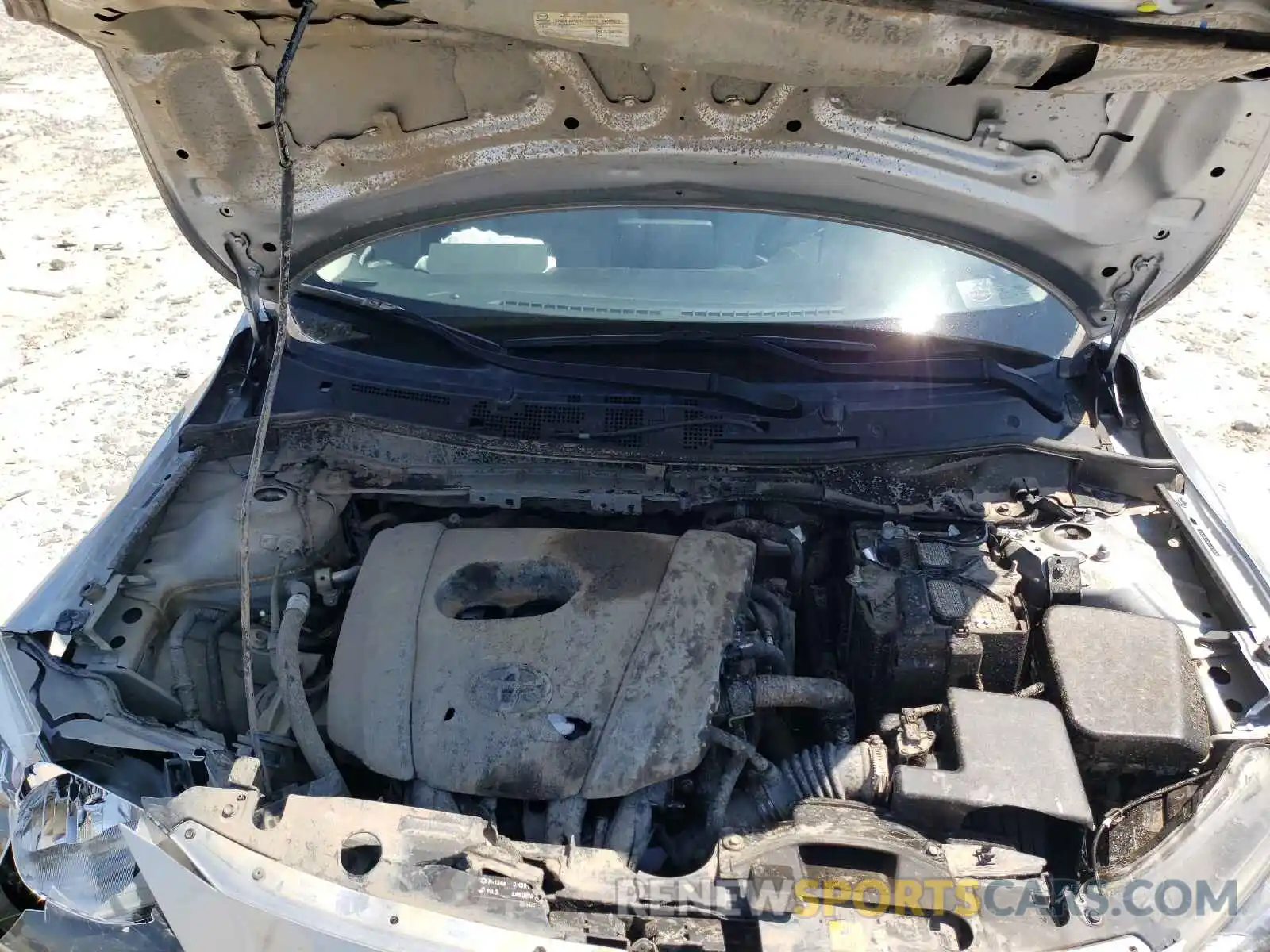 7 Photograph of a damaged car 3MYDLBYV8KY527413 TOYOTA YARIS 2019