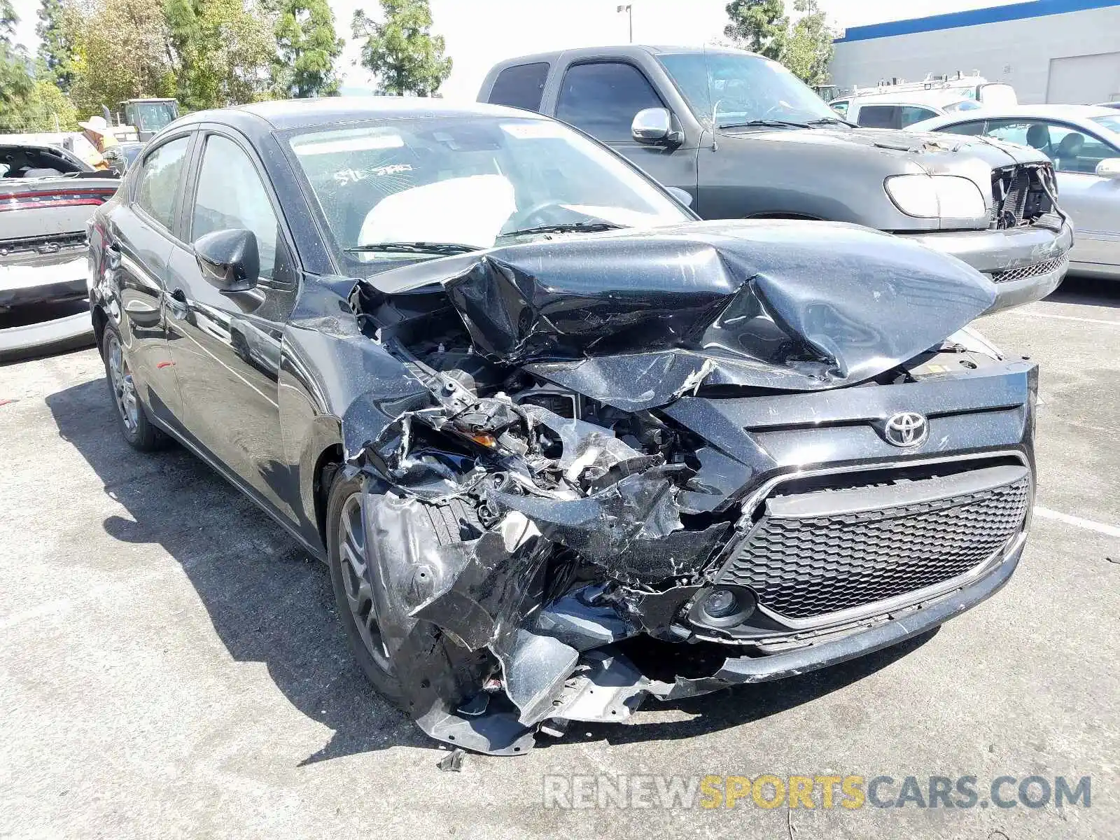 1 Photograph of a damaged car 3MYDLBYV9KY501581 TOYOTA YARIS 2019