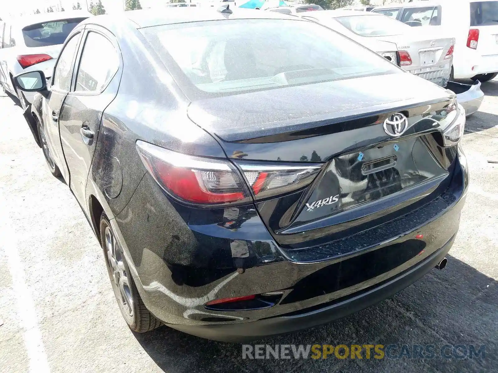 3 Photograph of a damaged car 3MYDLBYV9KY501581 TOYOTA YARIS 2019