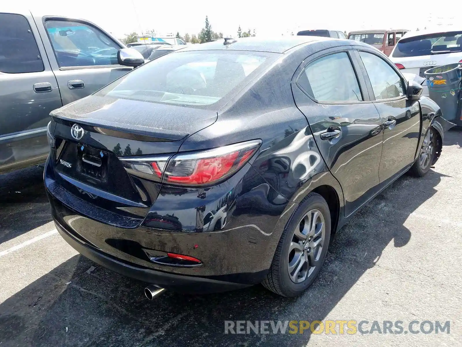 4 Photograph of a damaged car 3MYDLBYV9KY501581 TOYOTA YARIS 2019