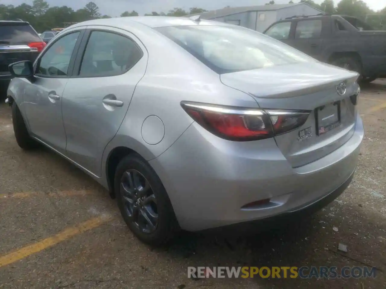 3 Photograph of a damaged car 3MYDLBYV9KY501631 TOYOTA YARIS 2019