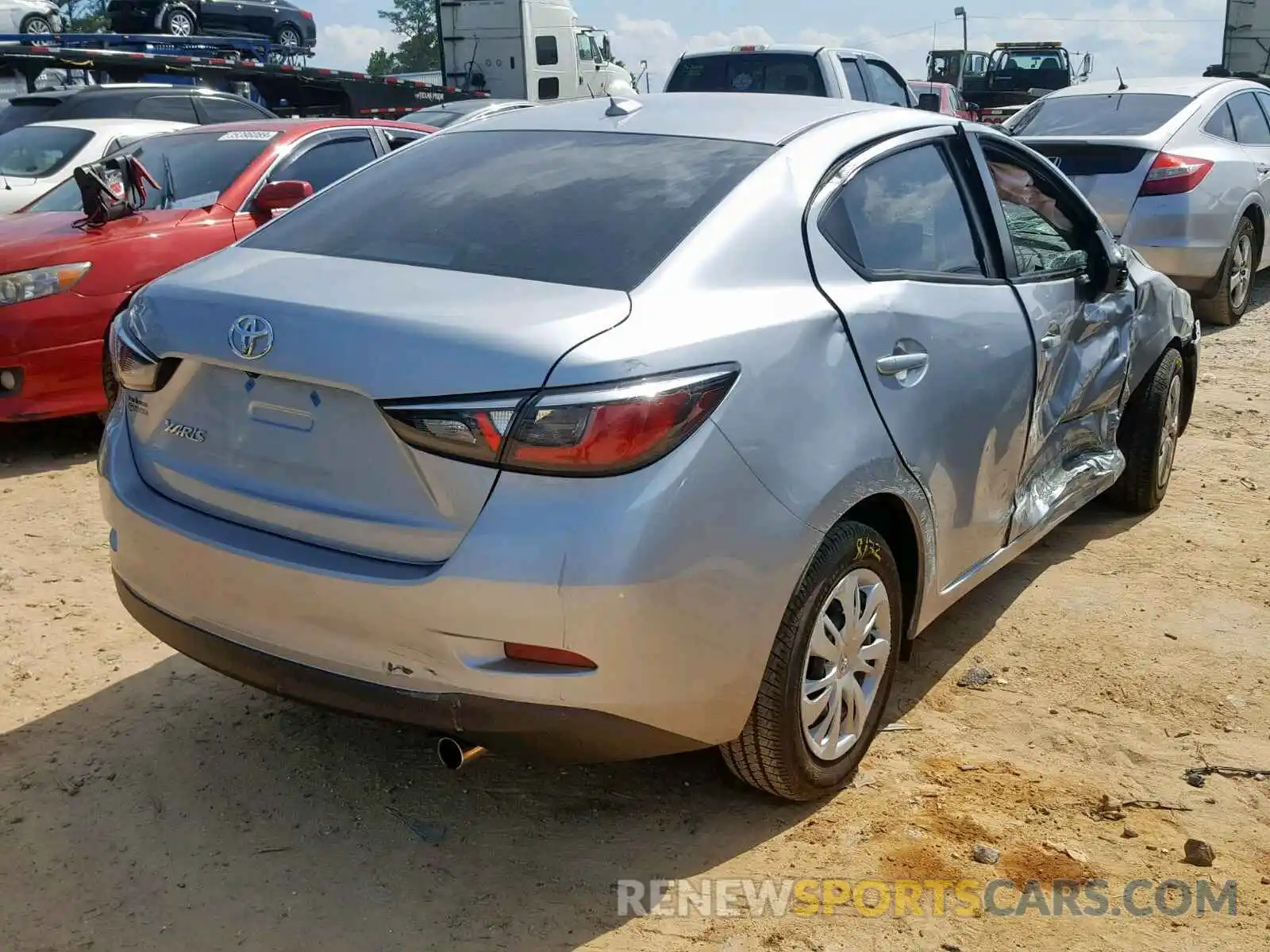 4 Photograph of a damaged car 3MYDLBYV9KY502844 TOYOTA YARIS 2019