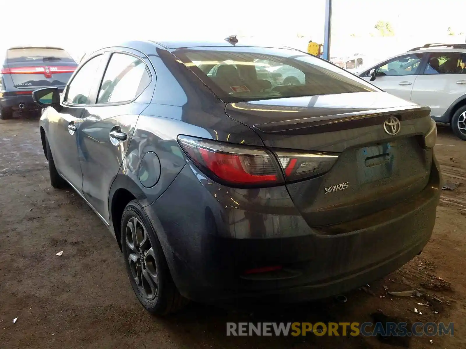 3 Photograph of a damaged car 3MYDLBYV9KY503993 TOYOTA YARIS 2019