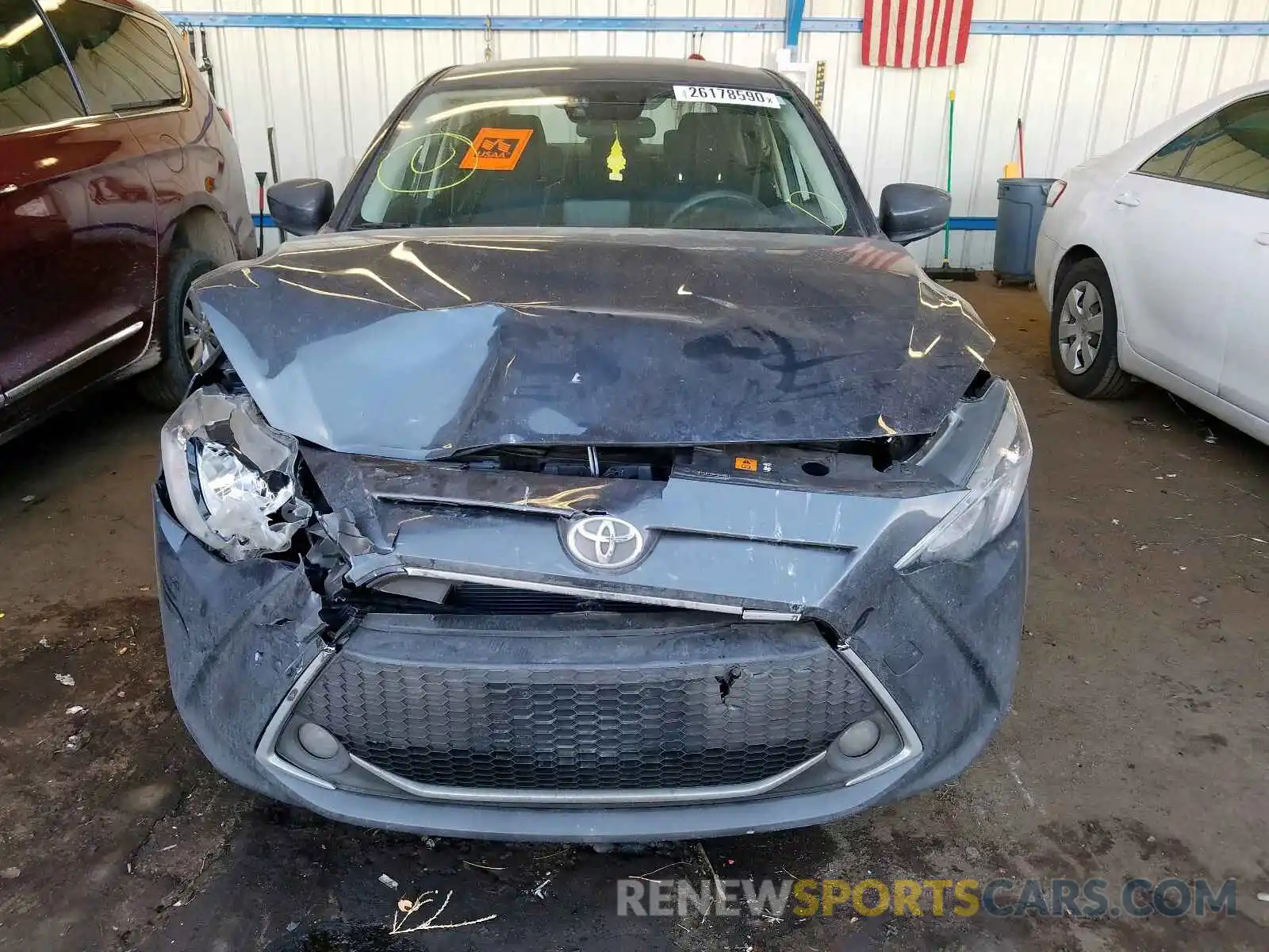 9 Photograph of a damaged car 3MYDLBYV9KY503993 TOYOTA YARIS 2019