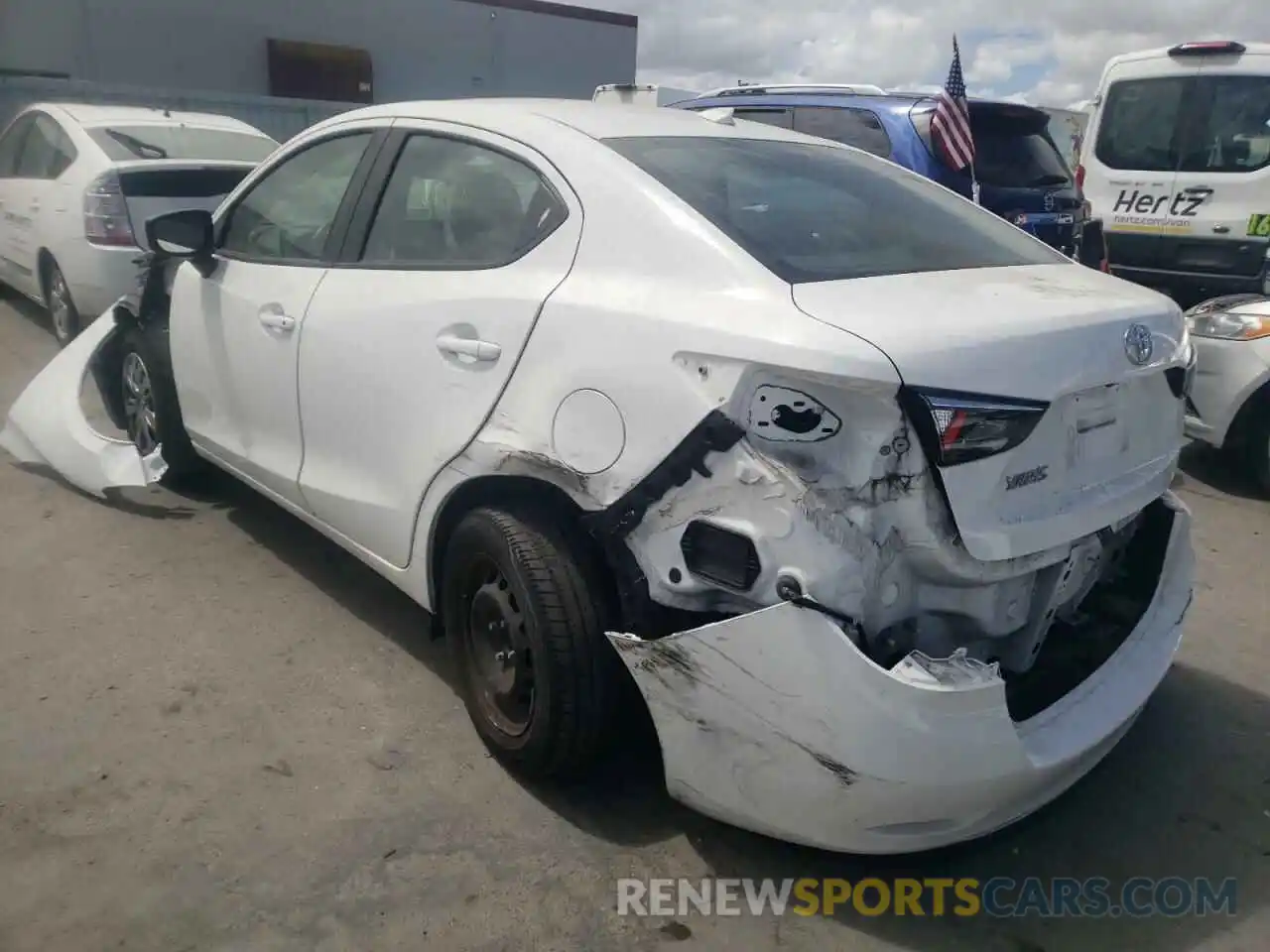 3 Photograph of a damaged car 3MYDLBYV9KY504268 TOYOTA YARIS 2019