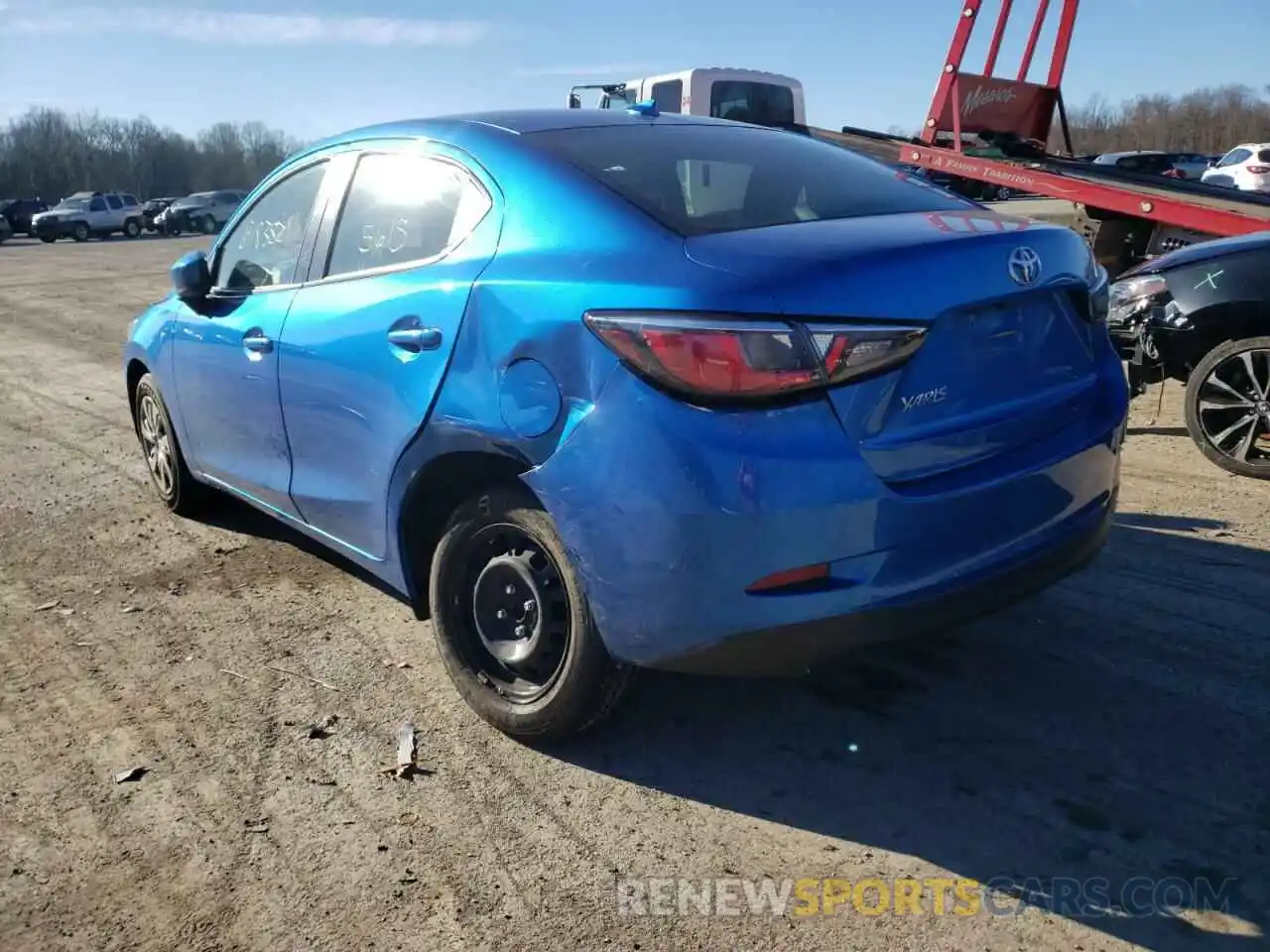 9 Photograph of a damaged car 3MYDLBYV9KY505064 TOYOTA YARIS 2019