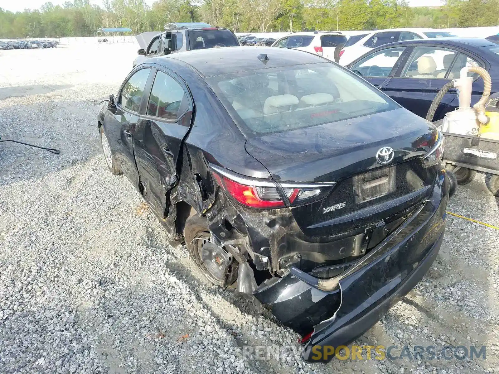 3 Photograph of a damaged car 3MYDLBYV9KY505274 TOYOTA YARIS 2019