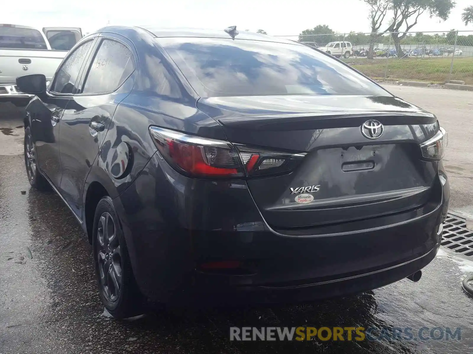 3 Photograph of a damaged car 3MYDLBYV9KY505825 TOYOTA YARIS 2019