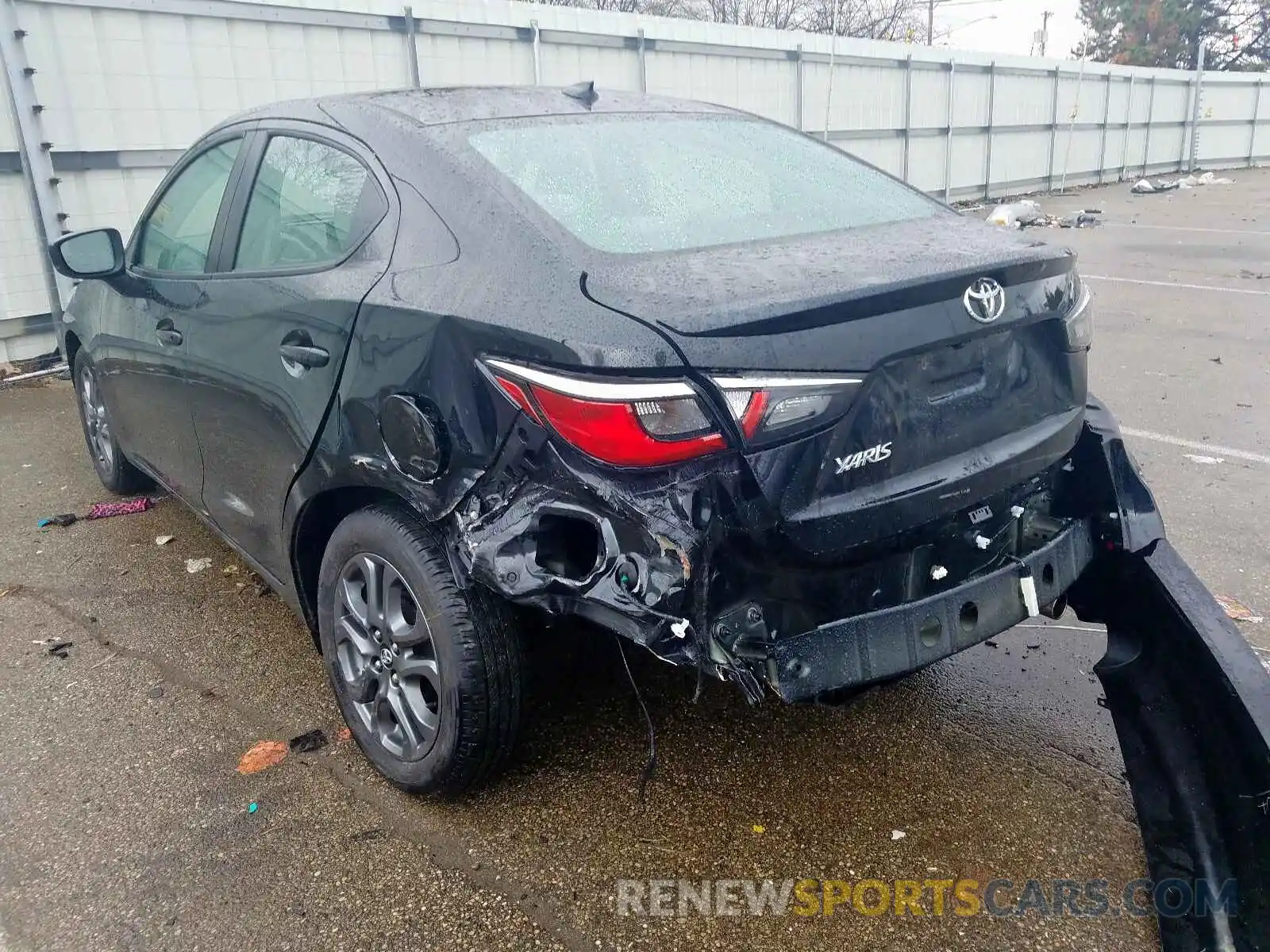 3 Photograph of a damaged car 3MYDLBYV9KY505856 TOYOTA YARIS 2019