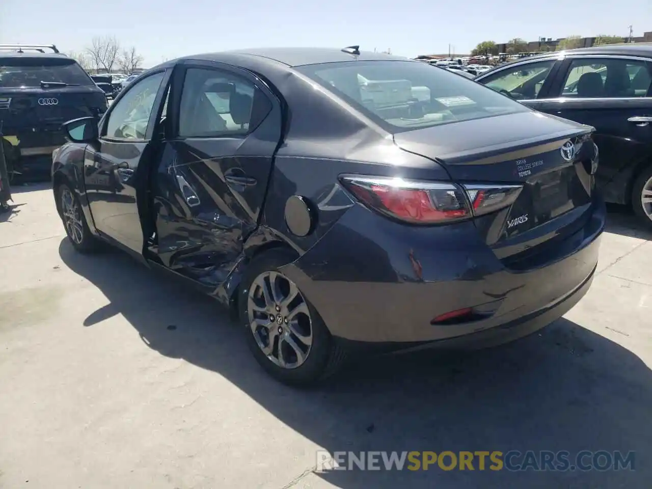 3 Photograph of a damaged car 3MYDLBYV9KY506313 TOYOTA YARIS 2019